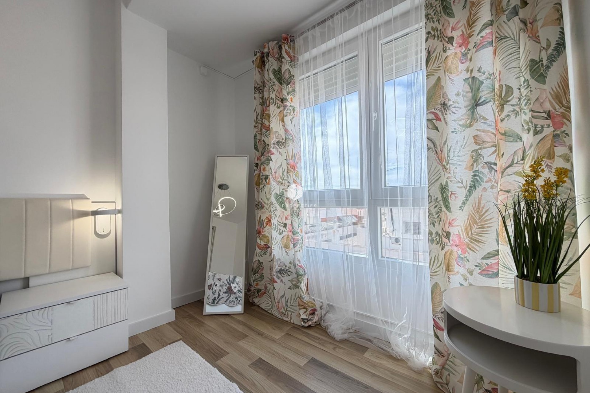 Resale - Apartment / flat -
Torrevieja - Centro