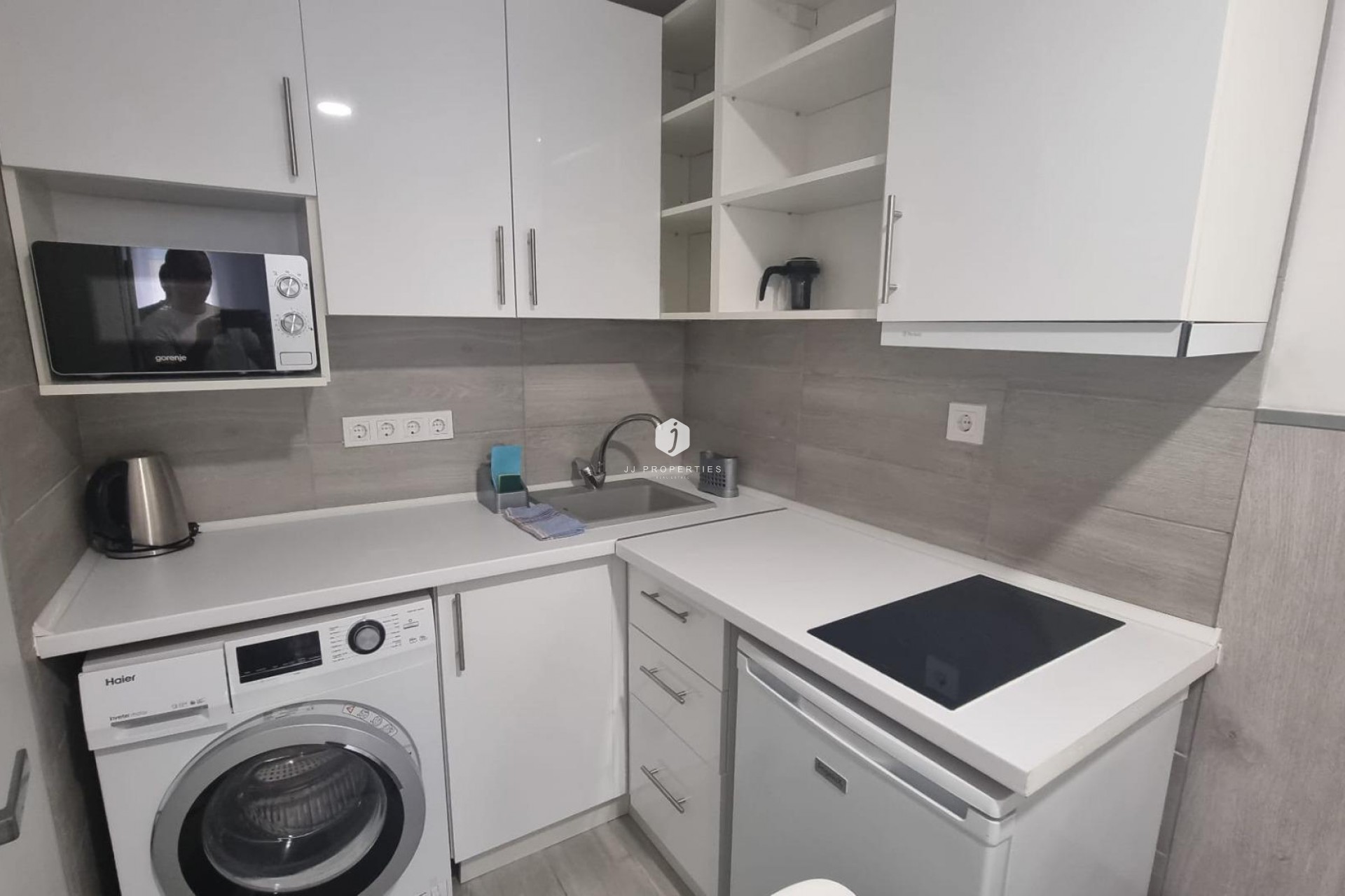 Resale - Apartment / flat -
Torrevieja - Centro