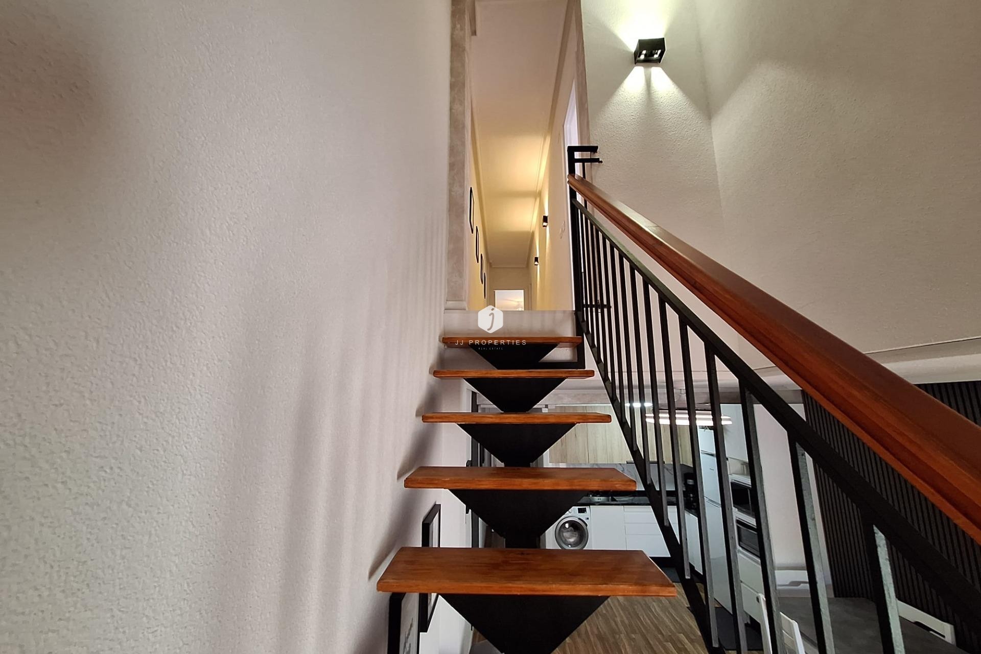Resale - Apartment / flat -
Torrevieja - Centro