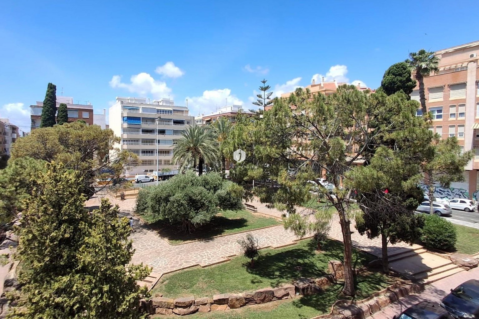 Resale - Apartment / flat -
Torrevieja - Centro