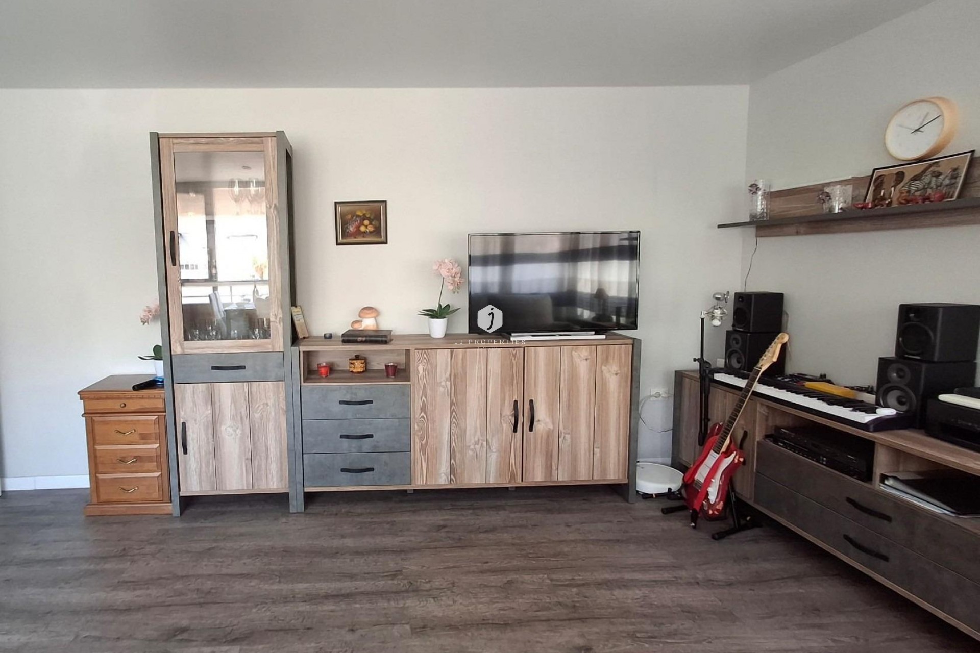 Resale - Apartment / flat -
Torrevieja - Centro
