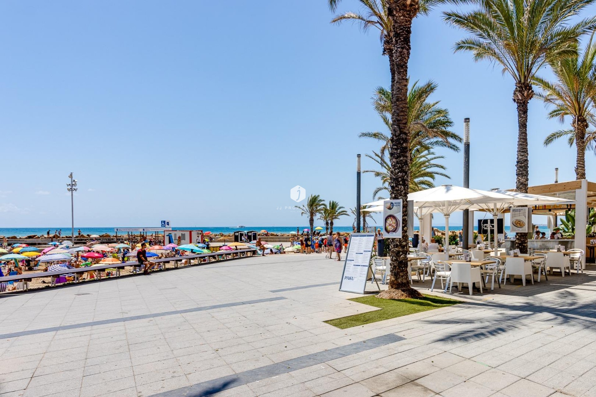 Resale - Apartment / flat -
Torrevieja - Centro