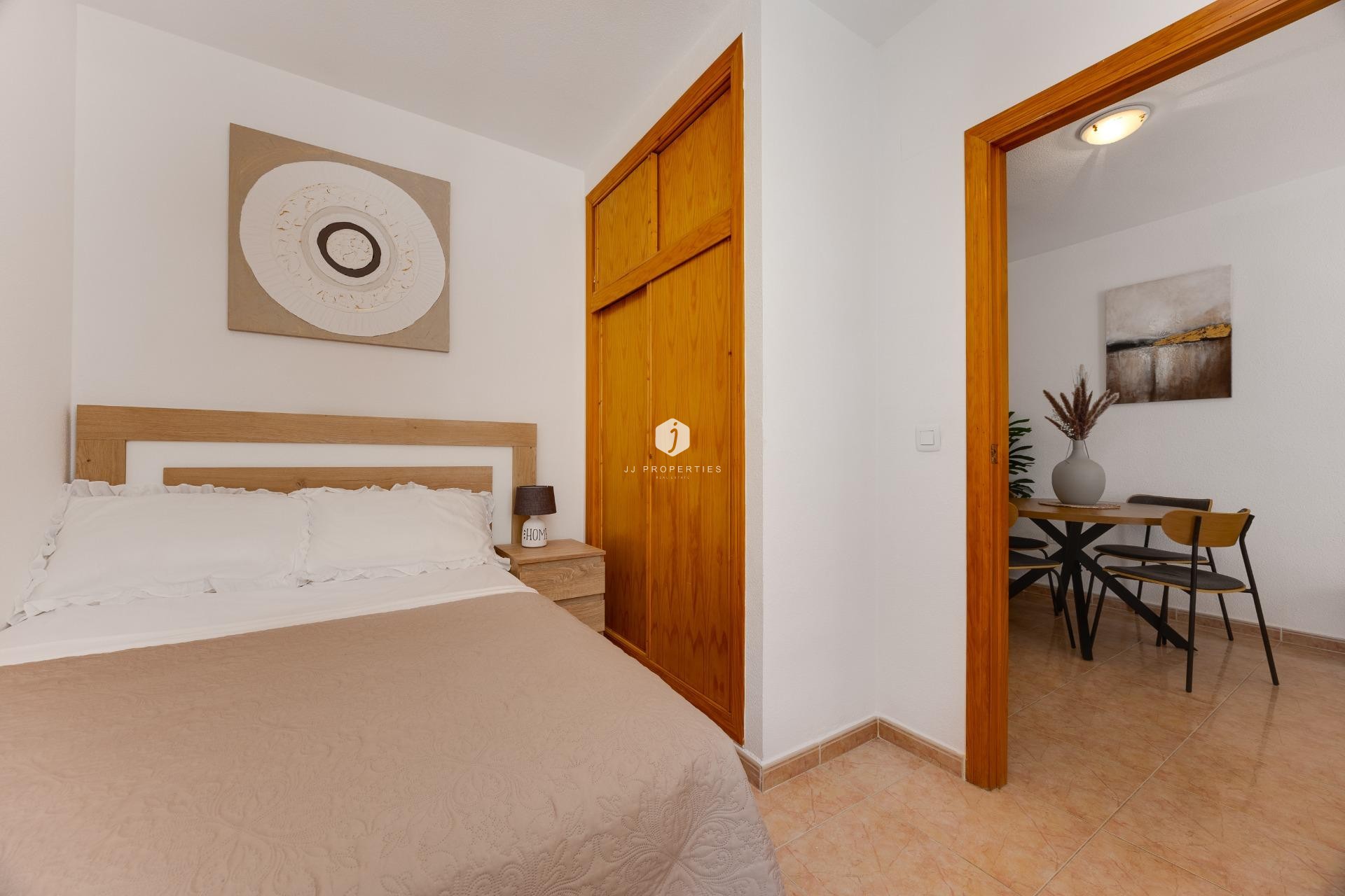 Resale - Apartment / flat -
Torrevieja - Centro