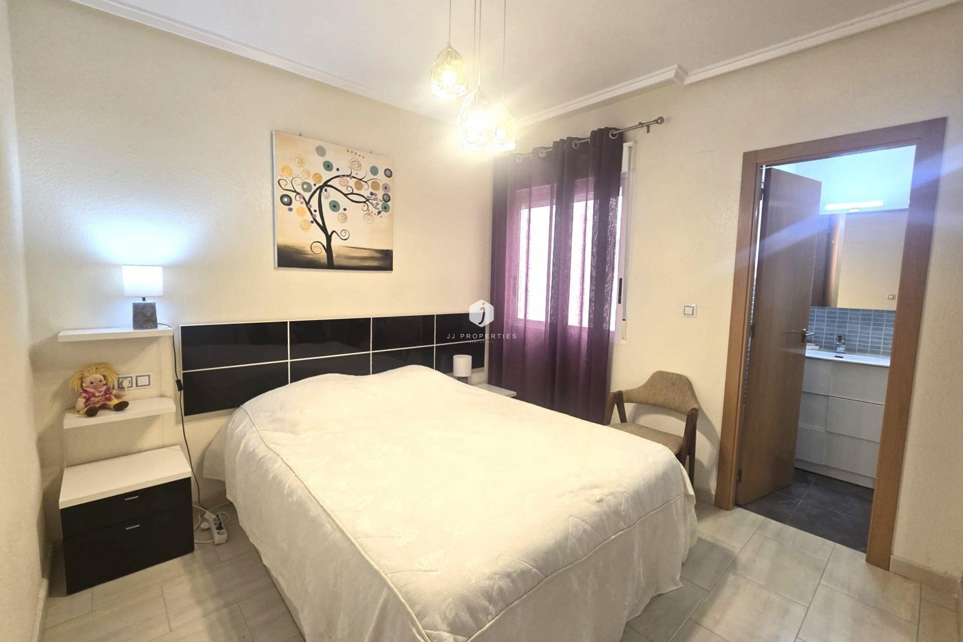 Resale - Apartment / flat -
Torrevieja - Centro