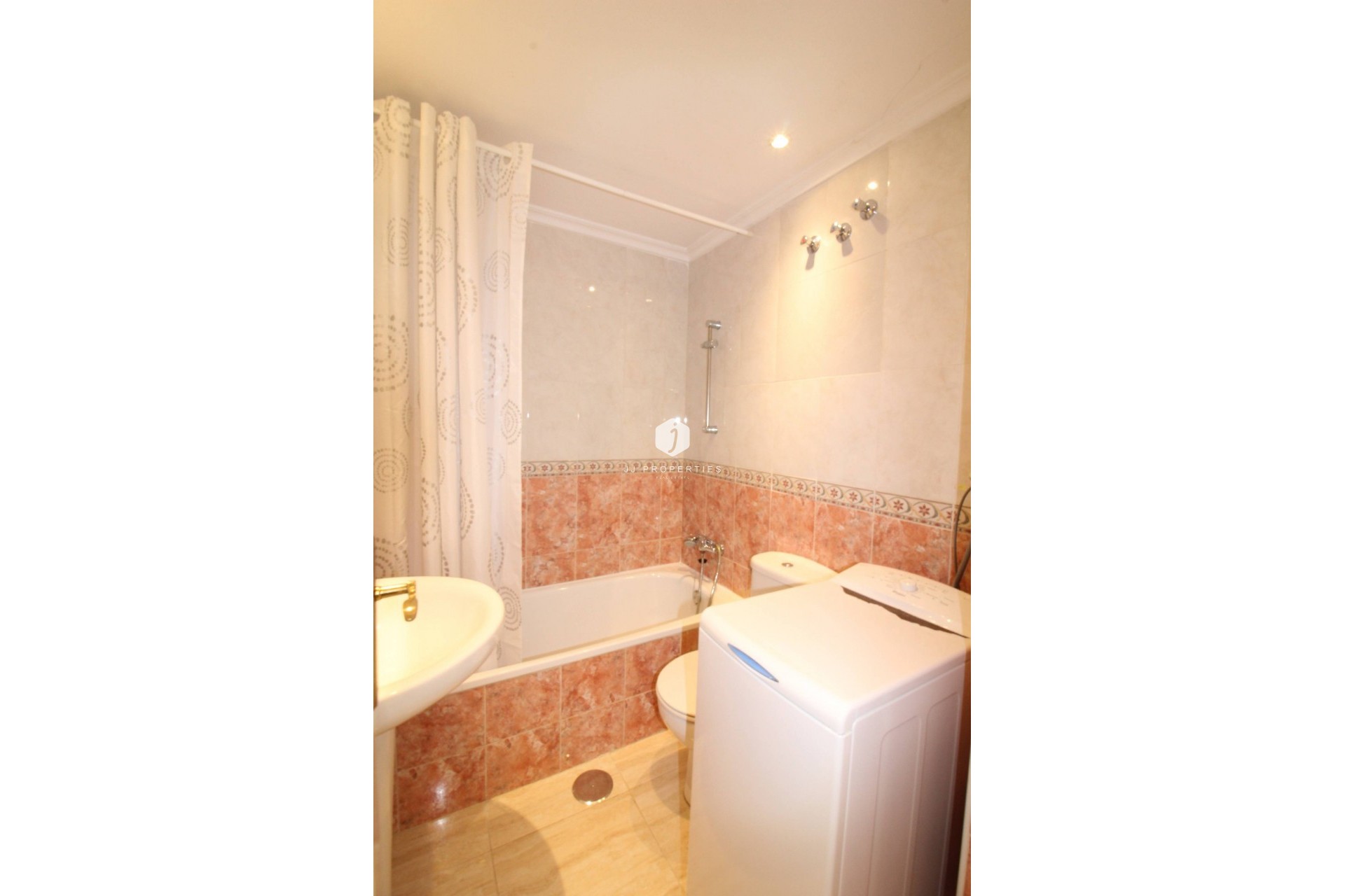 Resale - Apartment / flat -
Torrevieja - Centro