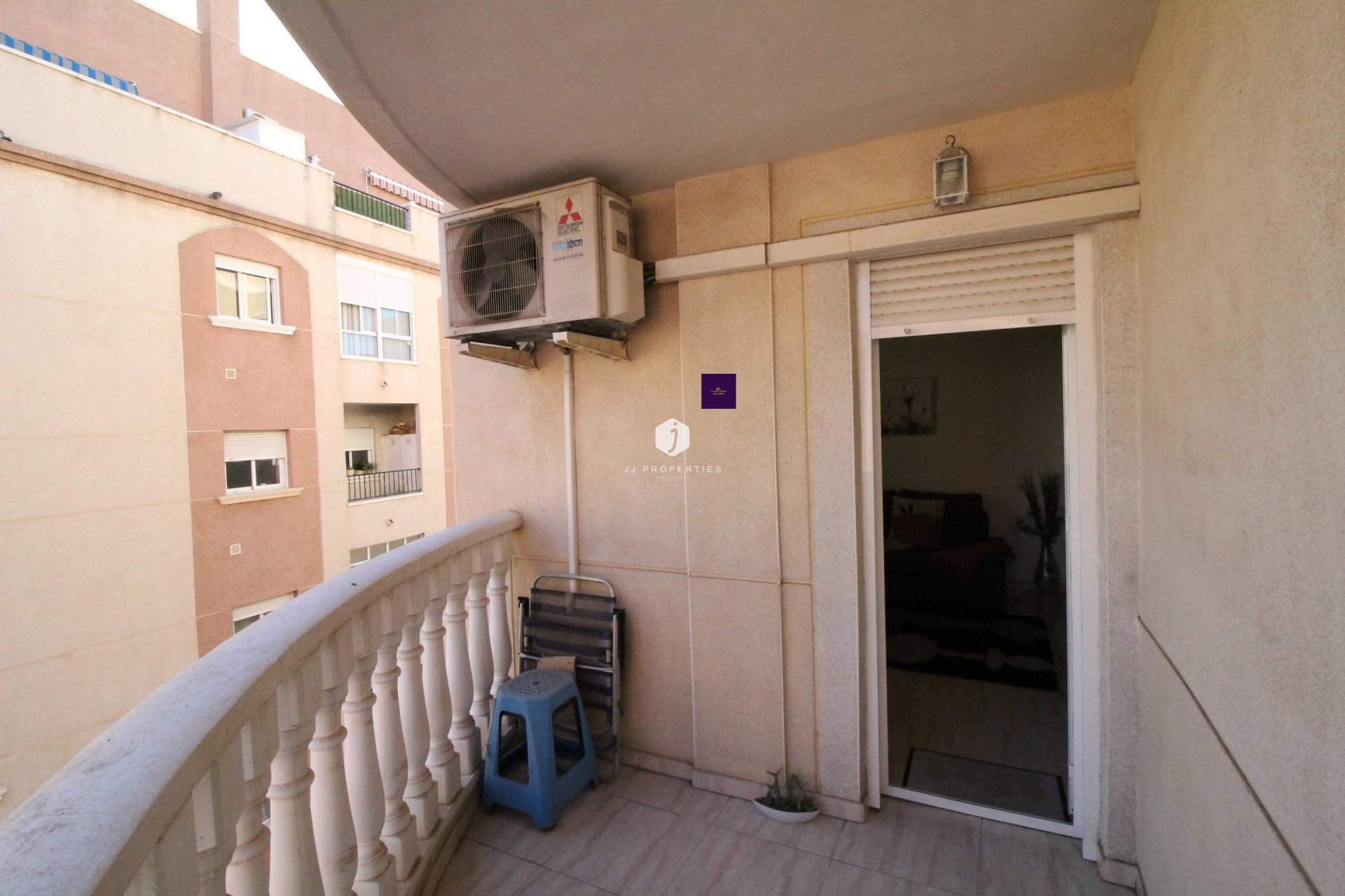Resale - Apartment / flat -
Torrevieja - Centro