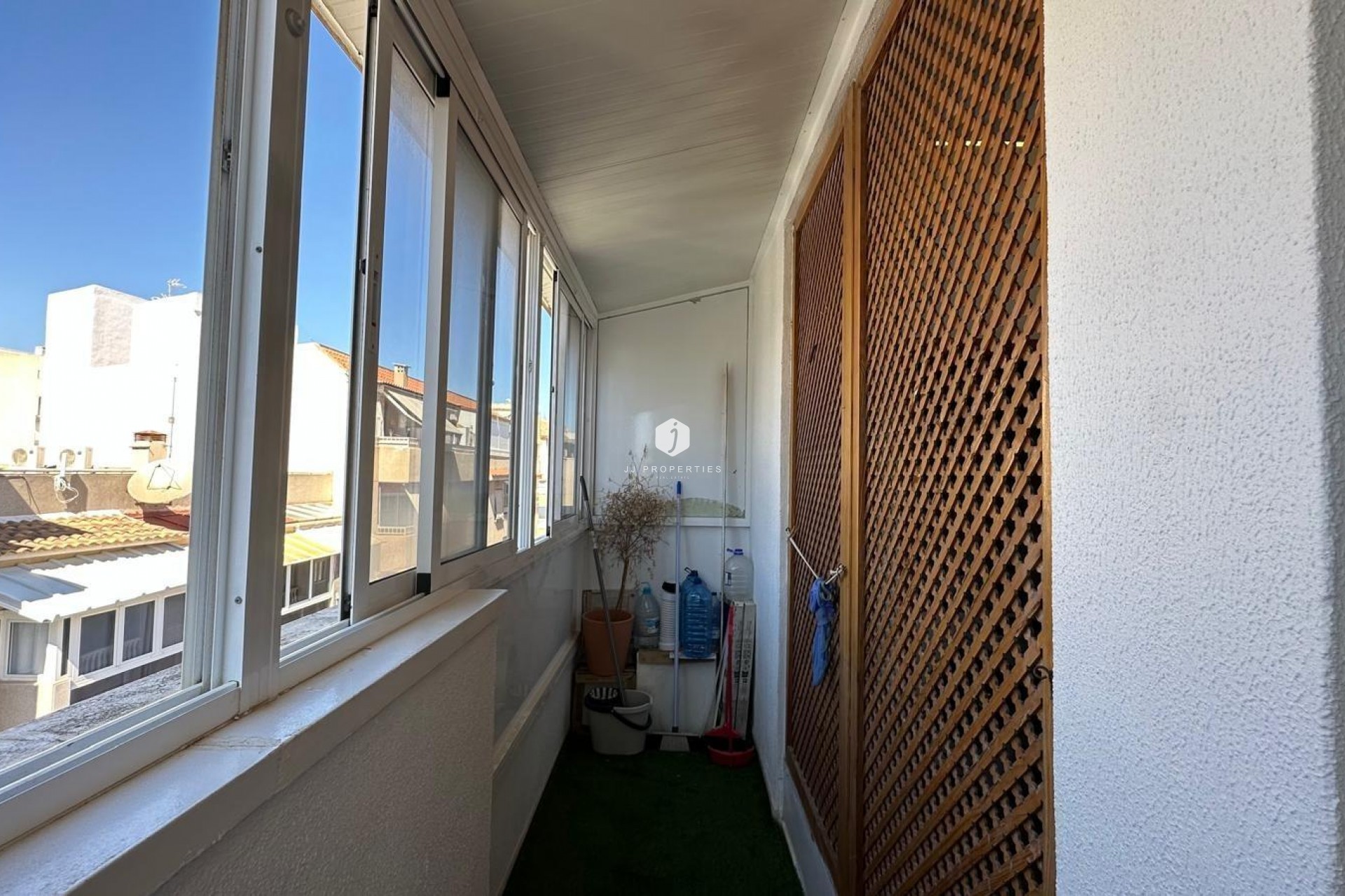 Resale - Apartment / flat -
Torrevieja - Centro