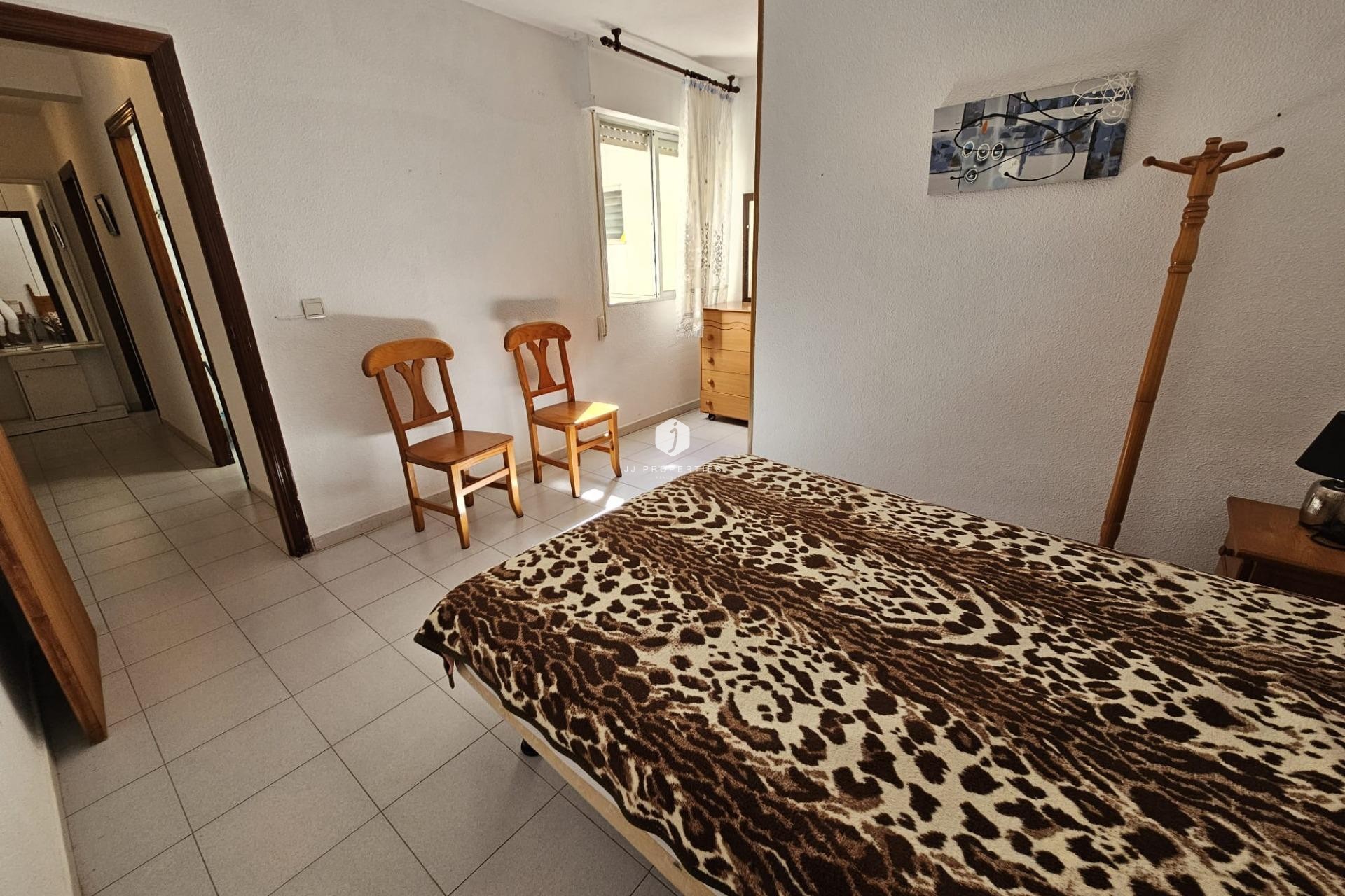 Resale - Apartment / flat -
Torrevieja - Centro