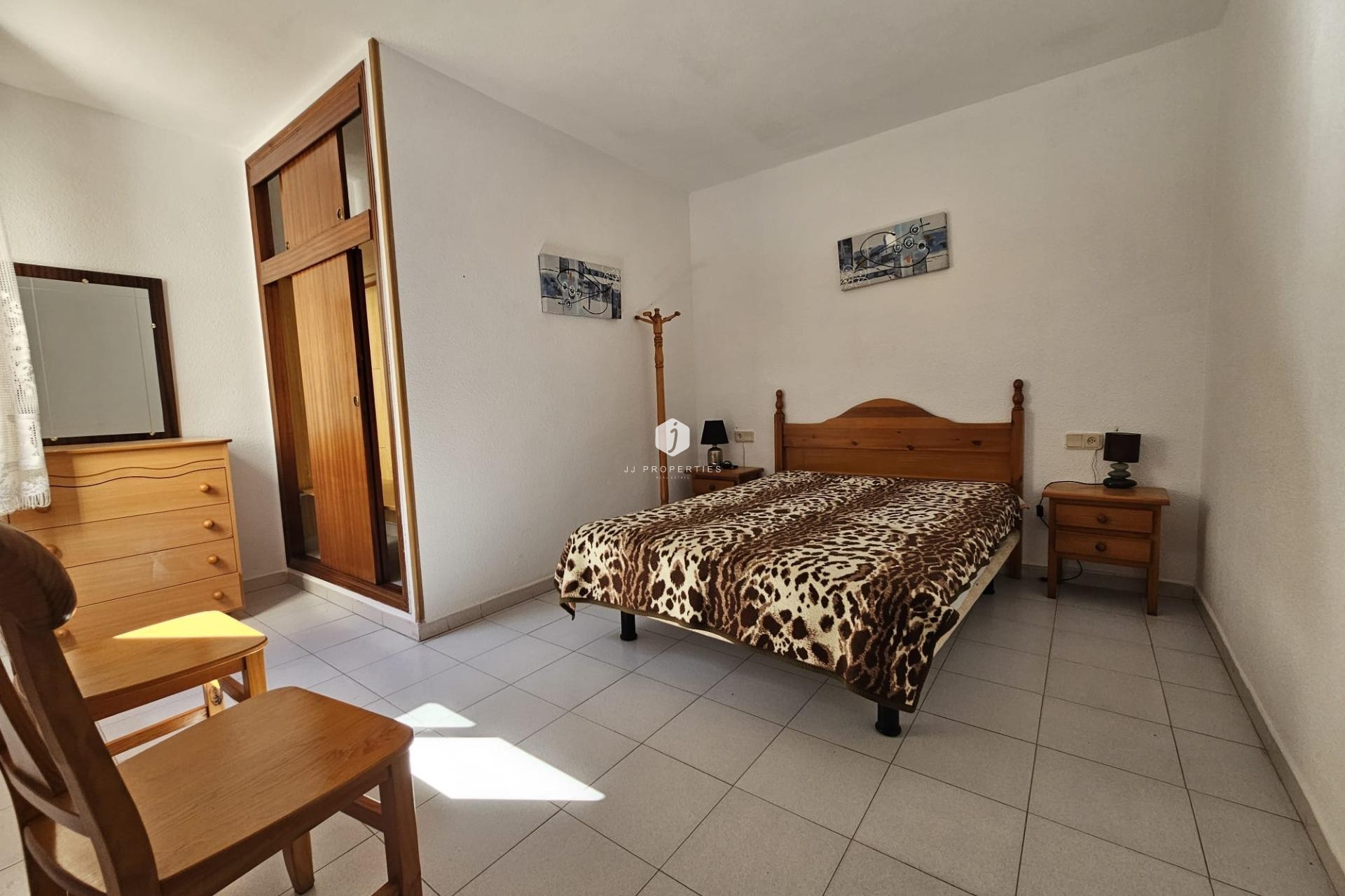 Resale - Apartment / flat -
Torrevieja - Centro