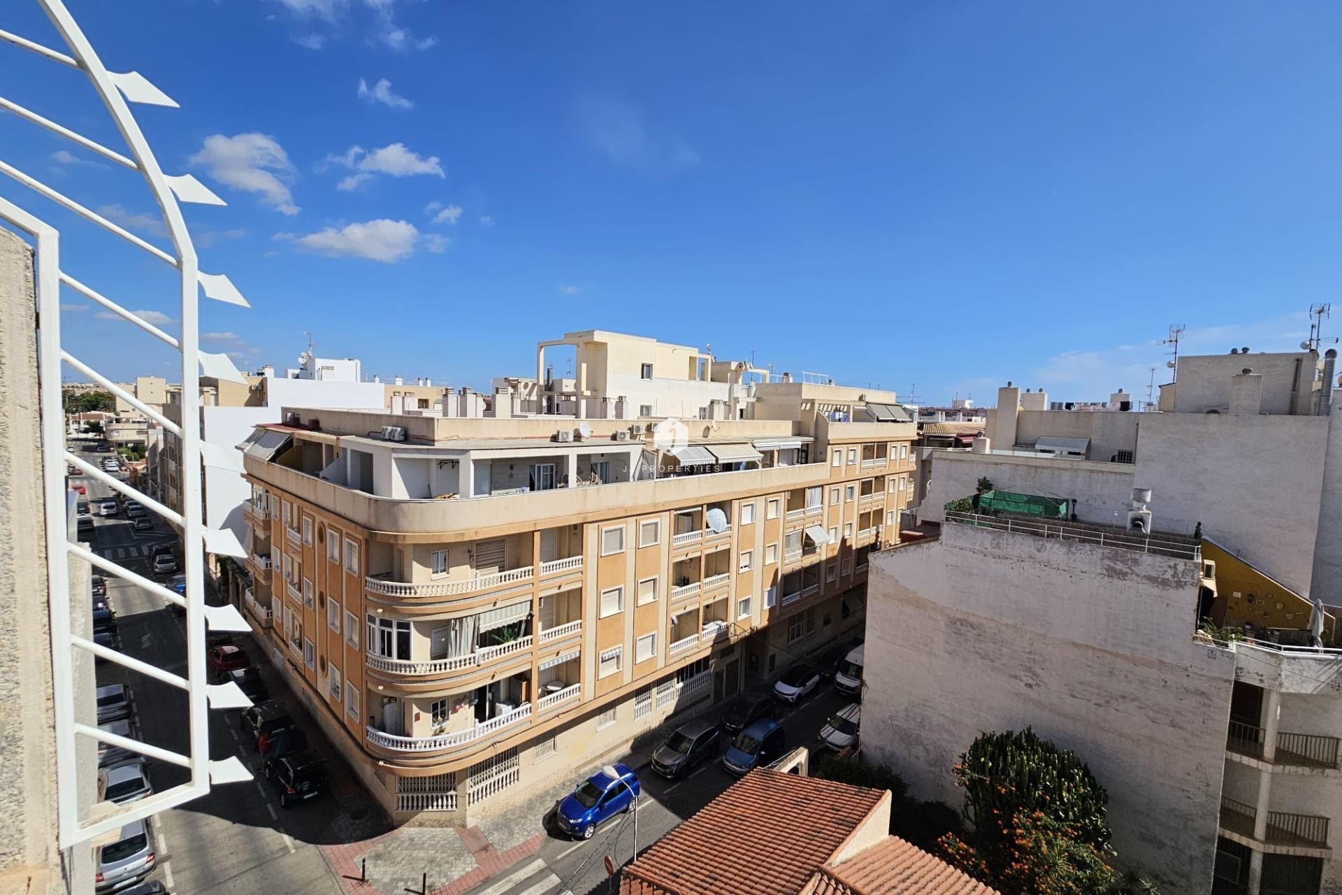 Resale - Apartment / flat -
Torrevieja - Centro