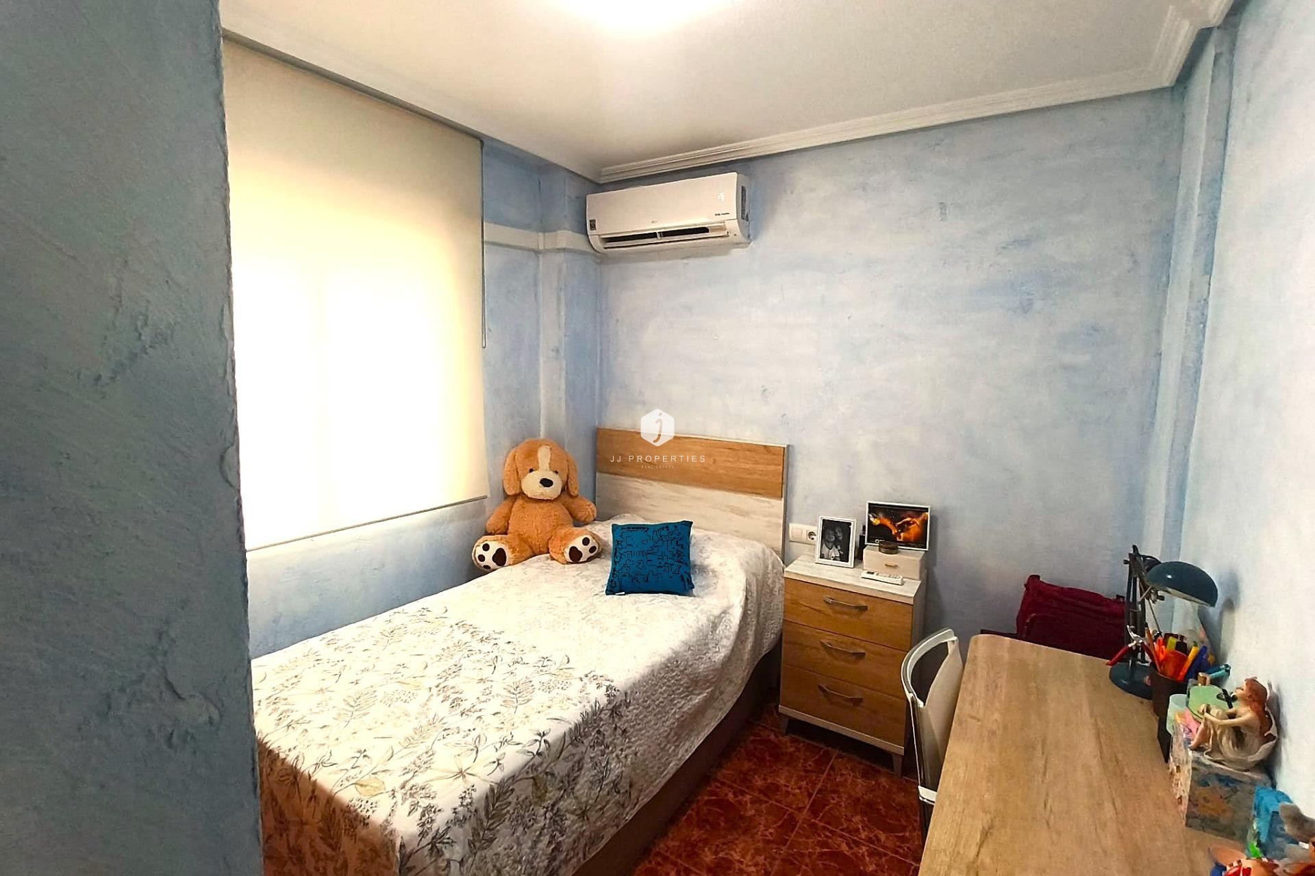 Resale - Apartment / flat -
Torrevieja - Centro