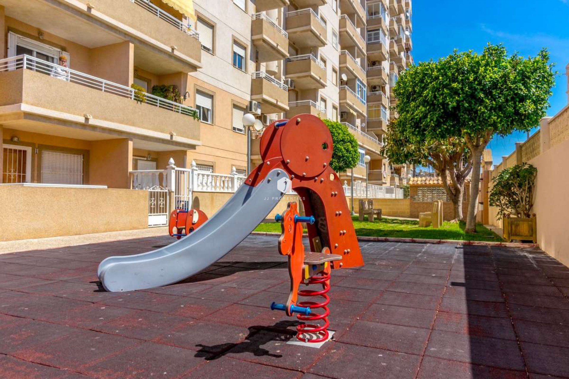 Resale - Apartment / flat -
Torrevieja - Costa Blanca