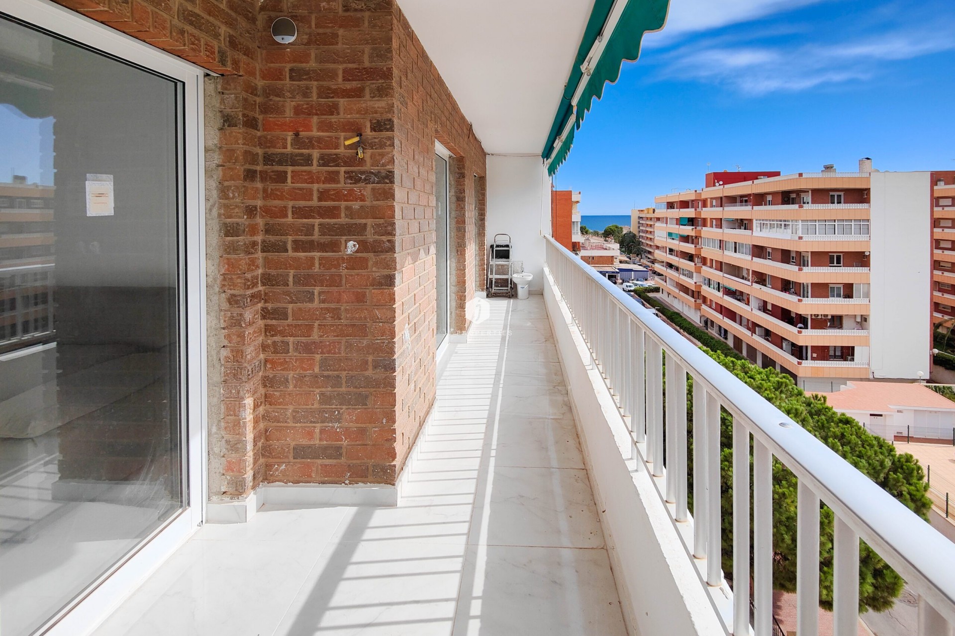 Resale - Apartment / flat -
Torrevieja - Costa Blanca