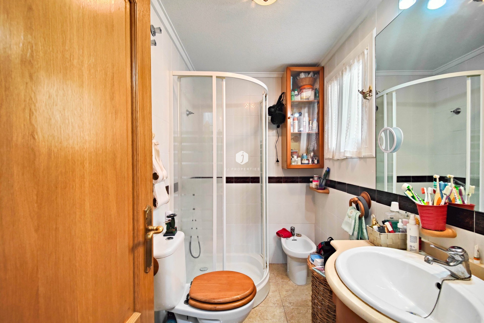 Resale - Apartment / flat -
Torrevieja - Costa Blanca