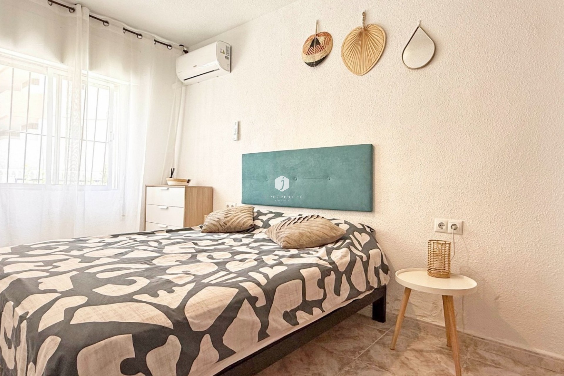 Resale - Apartment / flat -
Torrevieja - Costa Blanca