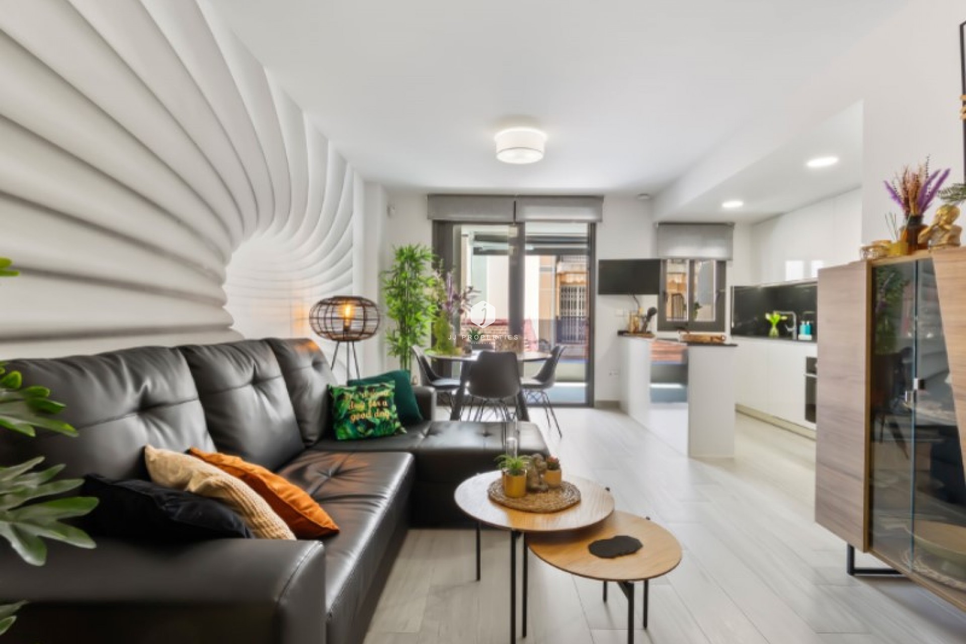 Resale - Apartment / flat -
Torrevieja - Costa Blanca