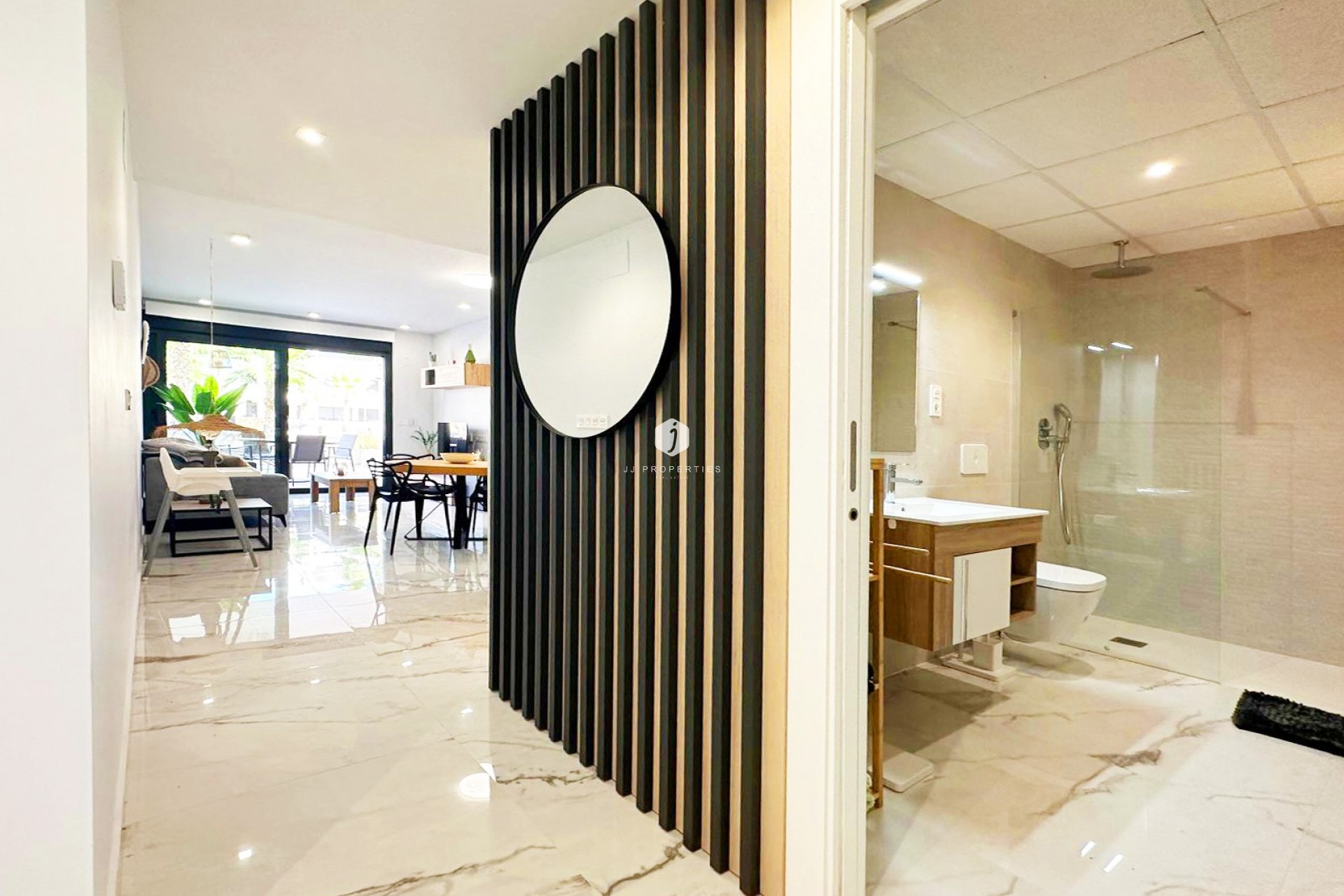 Resale - Apartment / flat -
Torrevieja - Costa Blanca