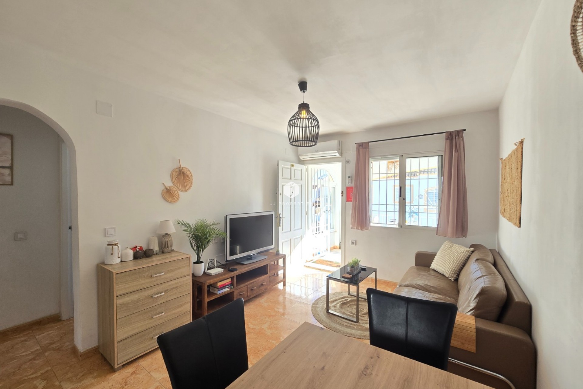 Resale - Apartment / flat -
Torrevieja - Costa Blanca