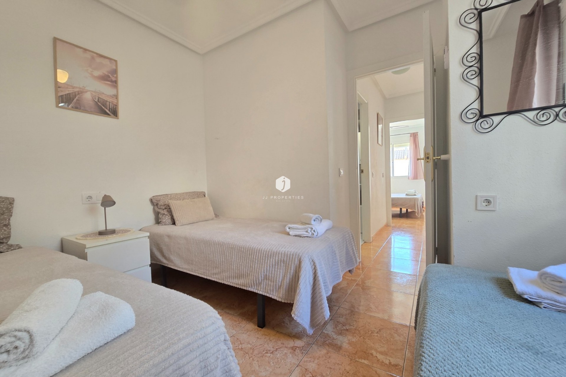 Resale - Apartment / flat -
Torrevieja - Costa Blanca