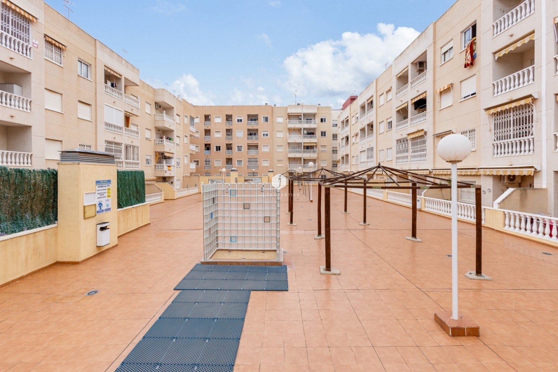 Resale - Apartment / flat -
Torrevieja - Costa Blanca
