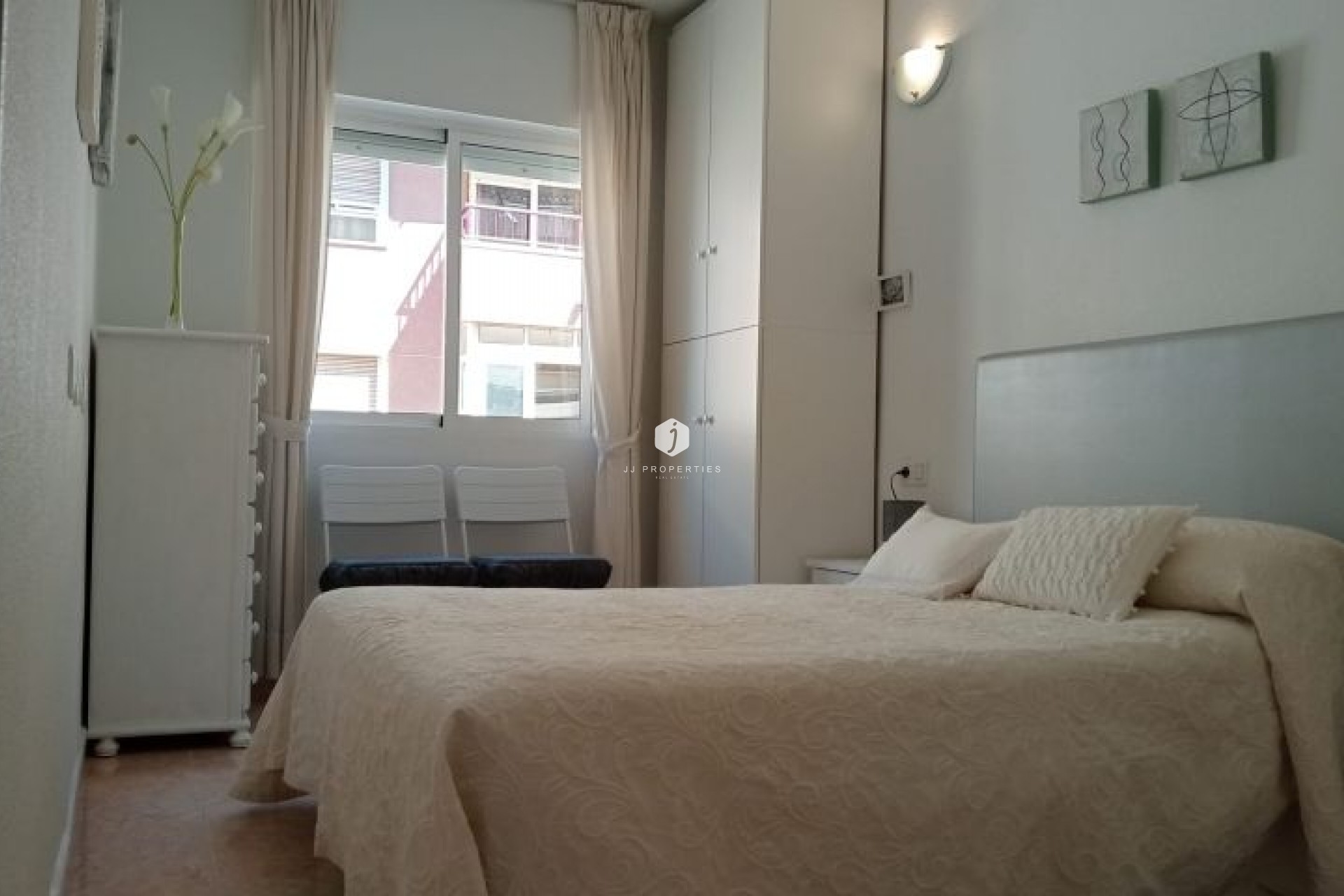 Resale - Apartment / flat -
Torrevieja - Costa Blanca