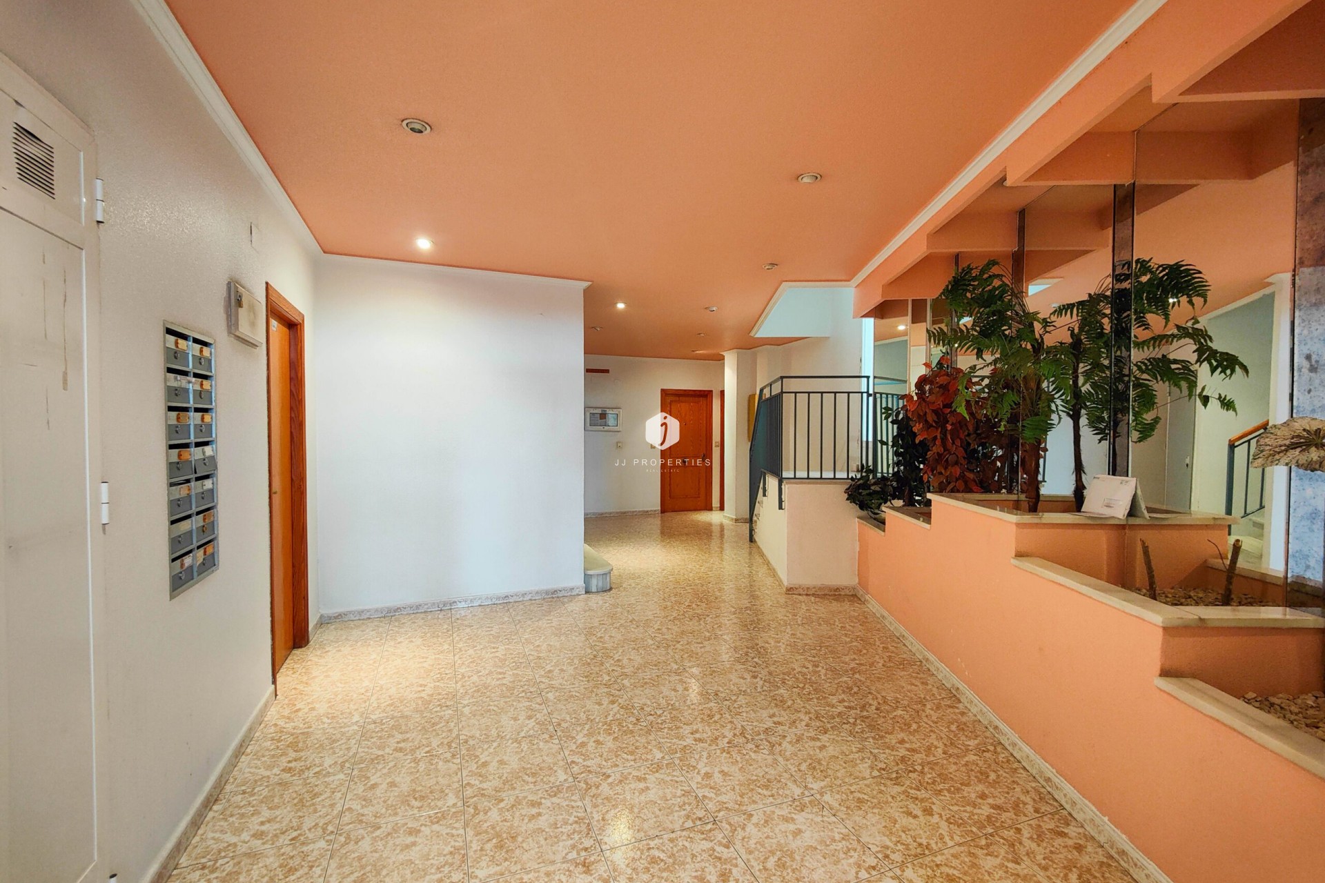 Resale - Apartment / flat -
Torrevieja - Costa Blanca
