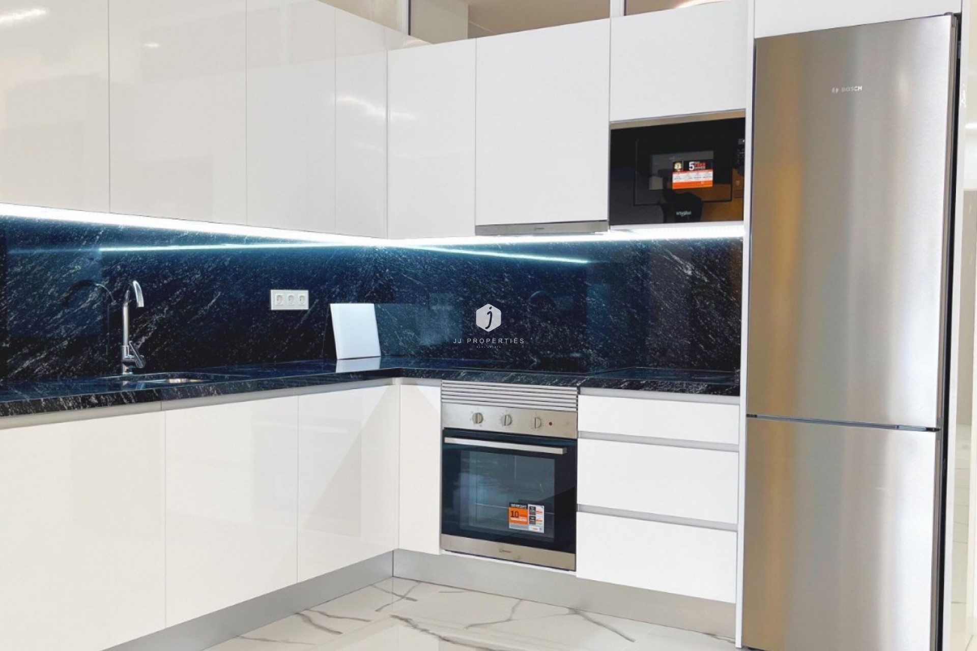 Resale - Apartment / flat -
Torrevieja - Costa Blanca