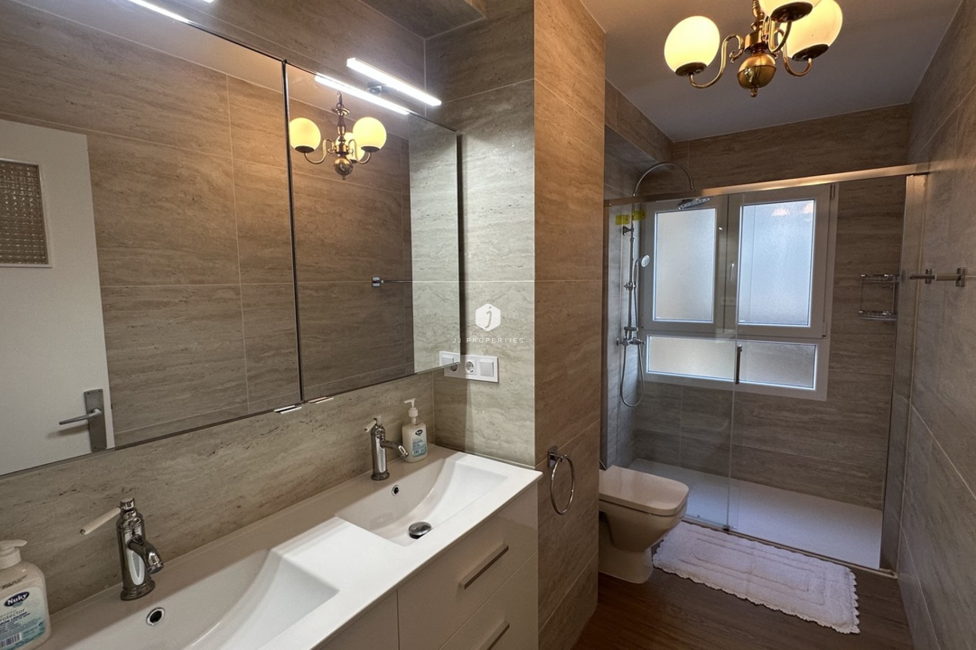 Resale - Apartment / flat -
Torrevieja - Costa Blanca