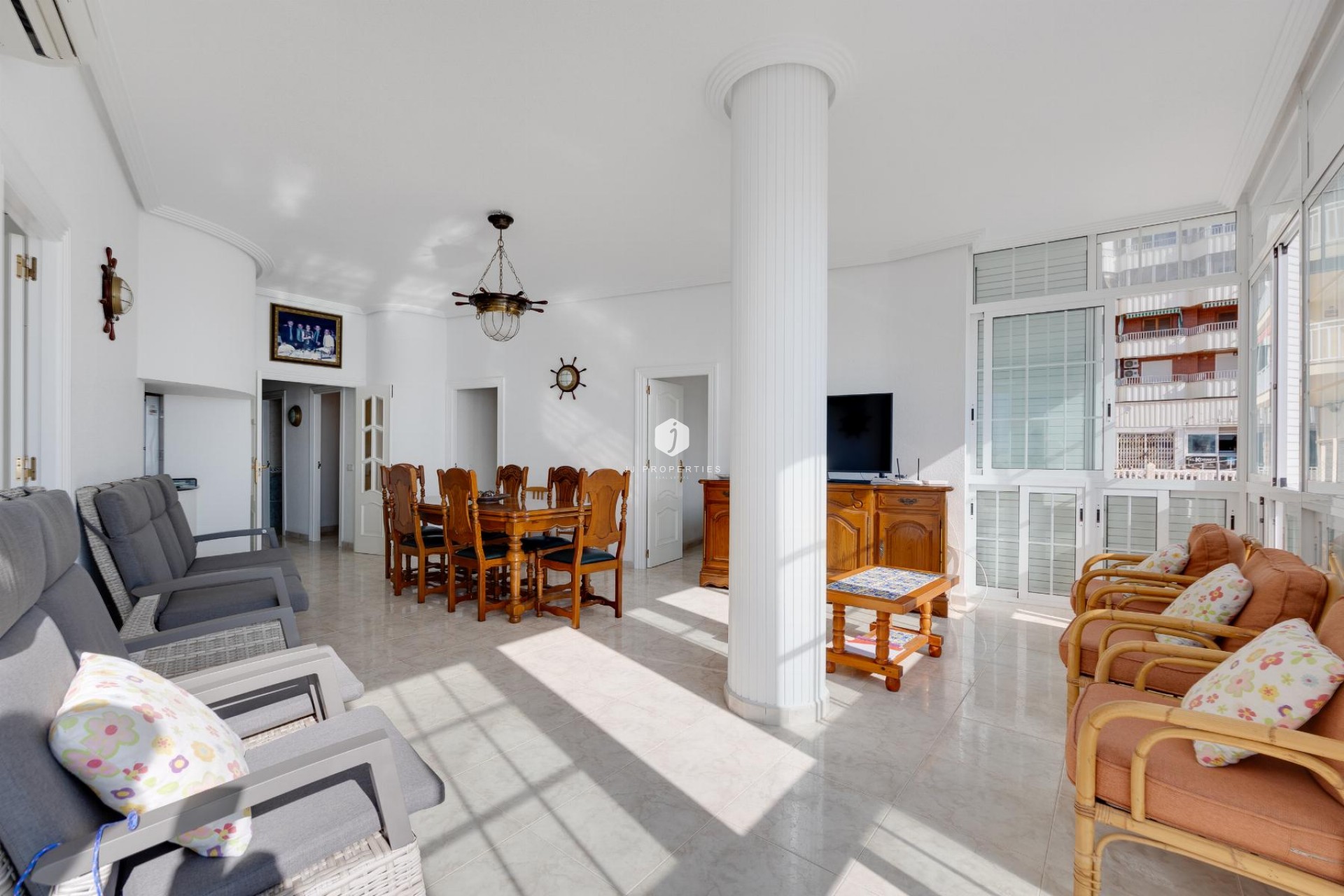 Resale - Apartment / flat -
Torrevieja - Costa Blanca