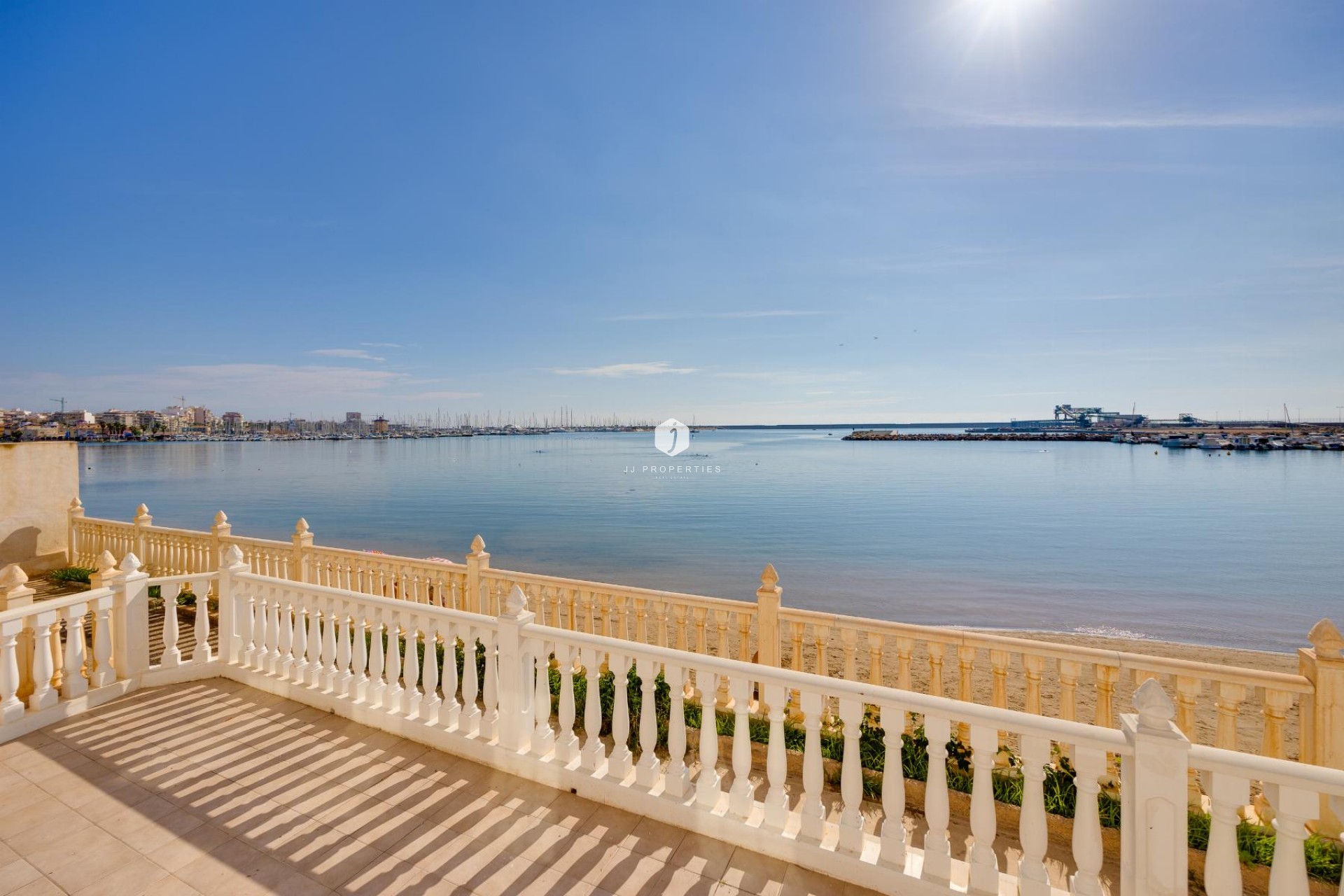 Resale - Apartment / flat -
Torrevieja - Costa Blanca