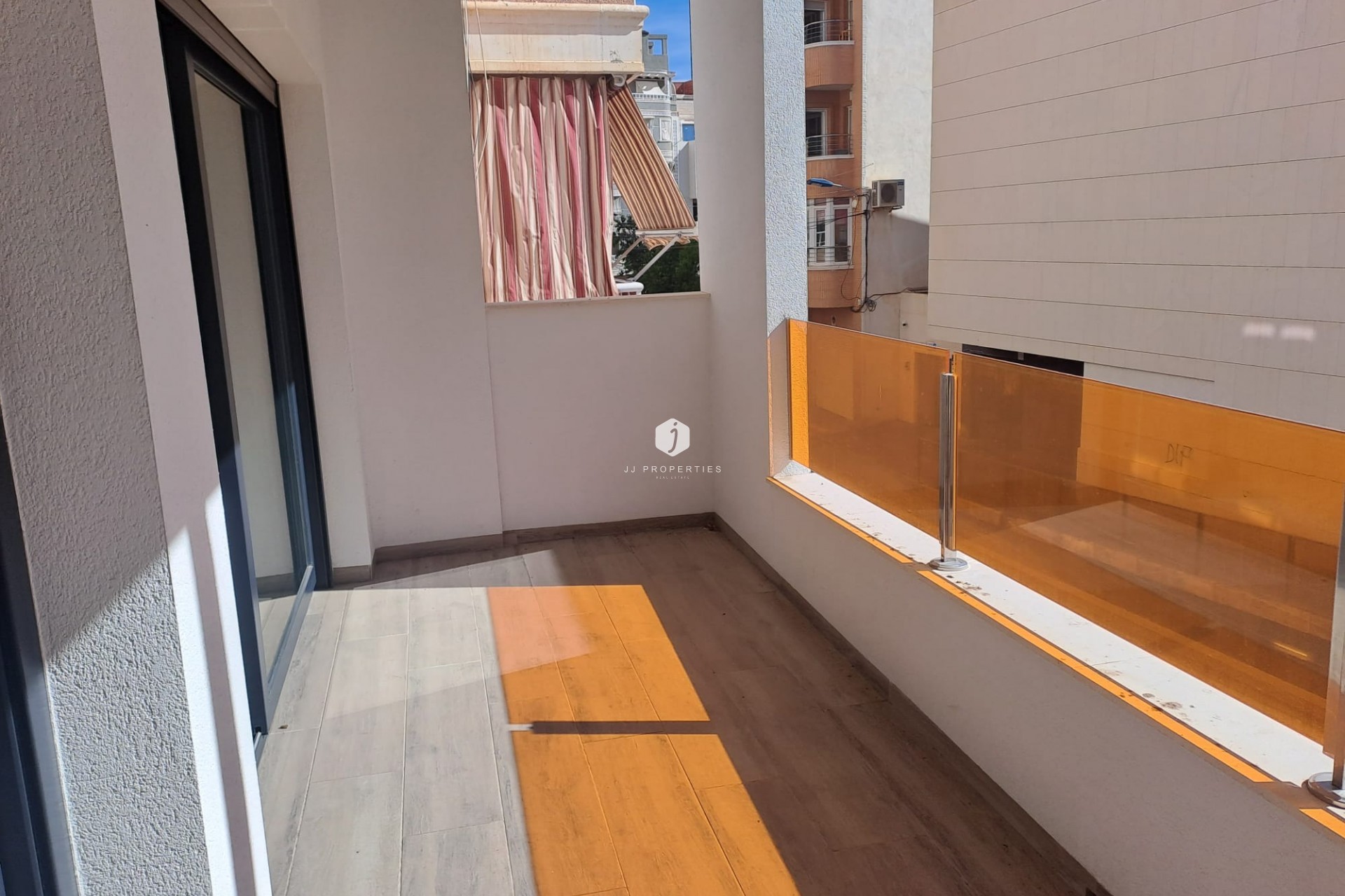 Resale - Apartment / flat -
Torrevieja - Costa Blanca