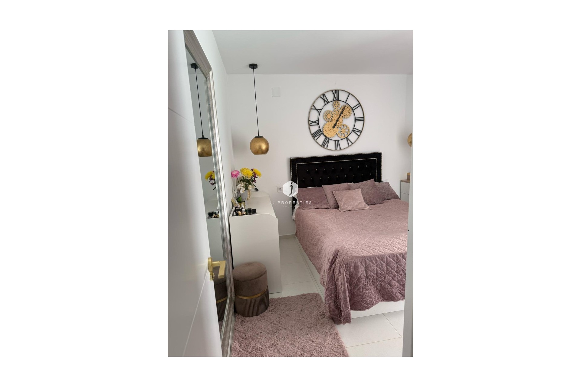 Resale - Apartment / flat -
Torrevieja - Costa Blanca