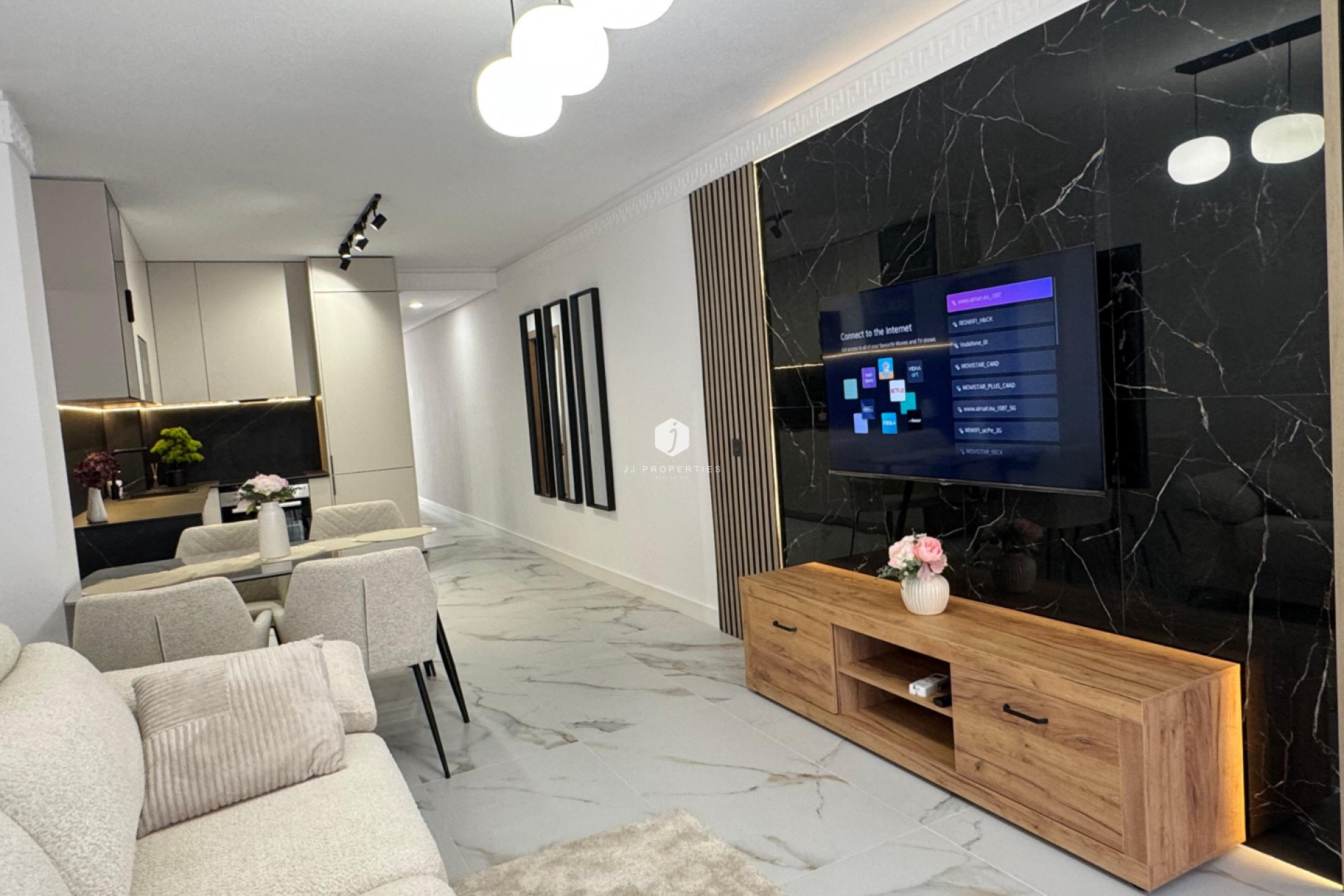 Resale - Apartment / flat -
Torrevieja - Costa Blanca