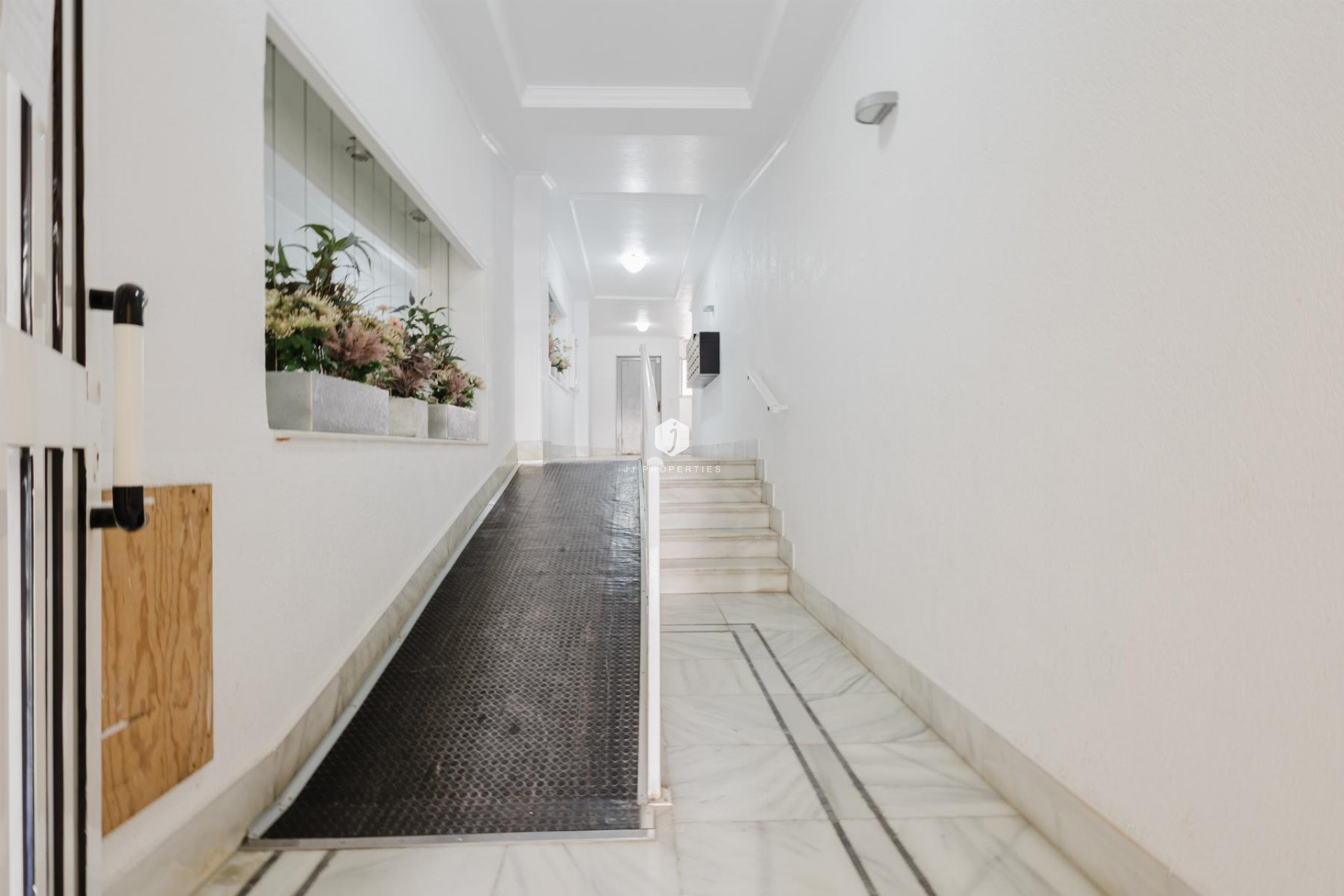 Resale - Apartment / flat -
Torrevieja - Costa Blanca