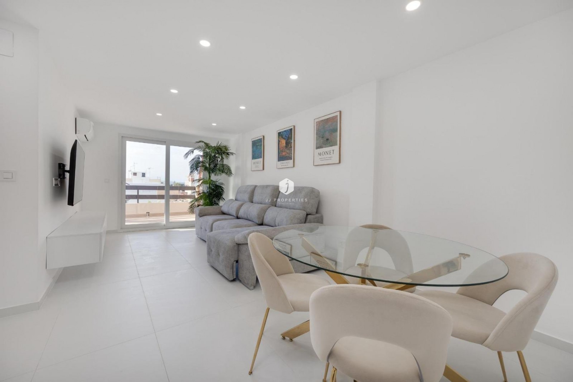 Resale - Apartment / flat -
Torrevieja - Costa Blanca