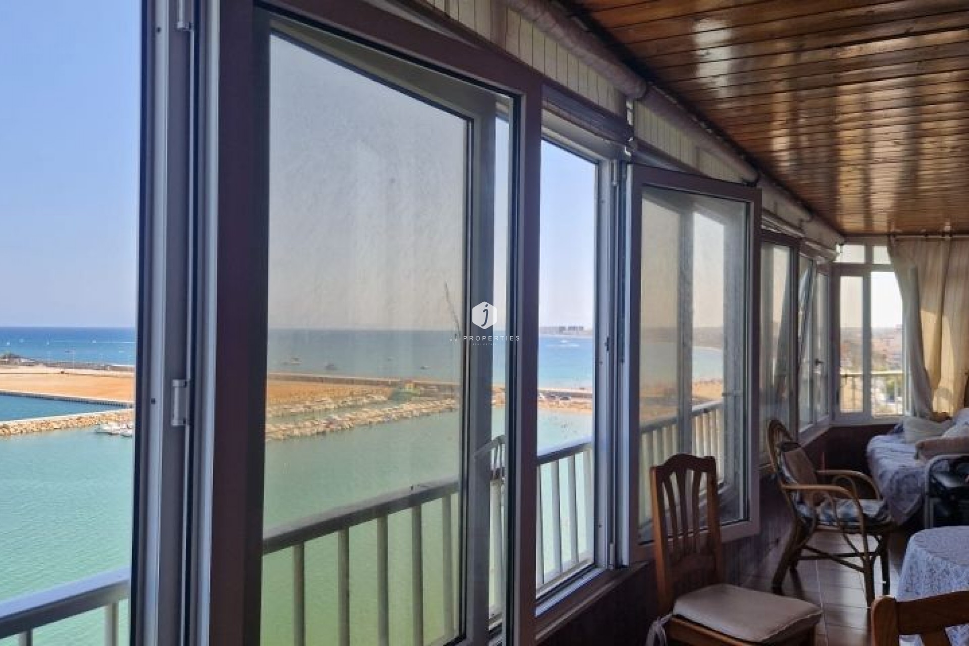 Resale - Apartment / flat -
Torrevieja - Costa Blanca