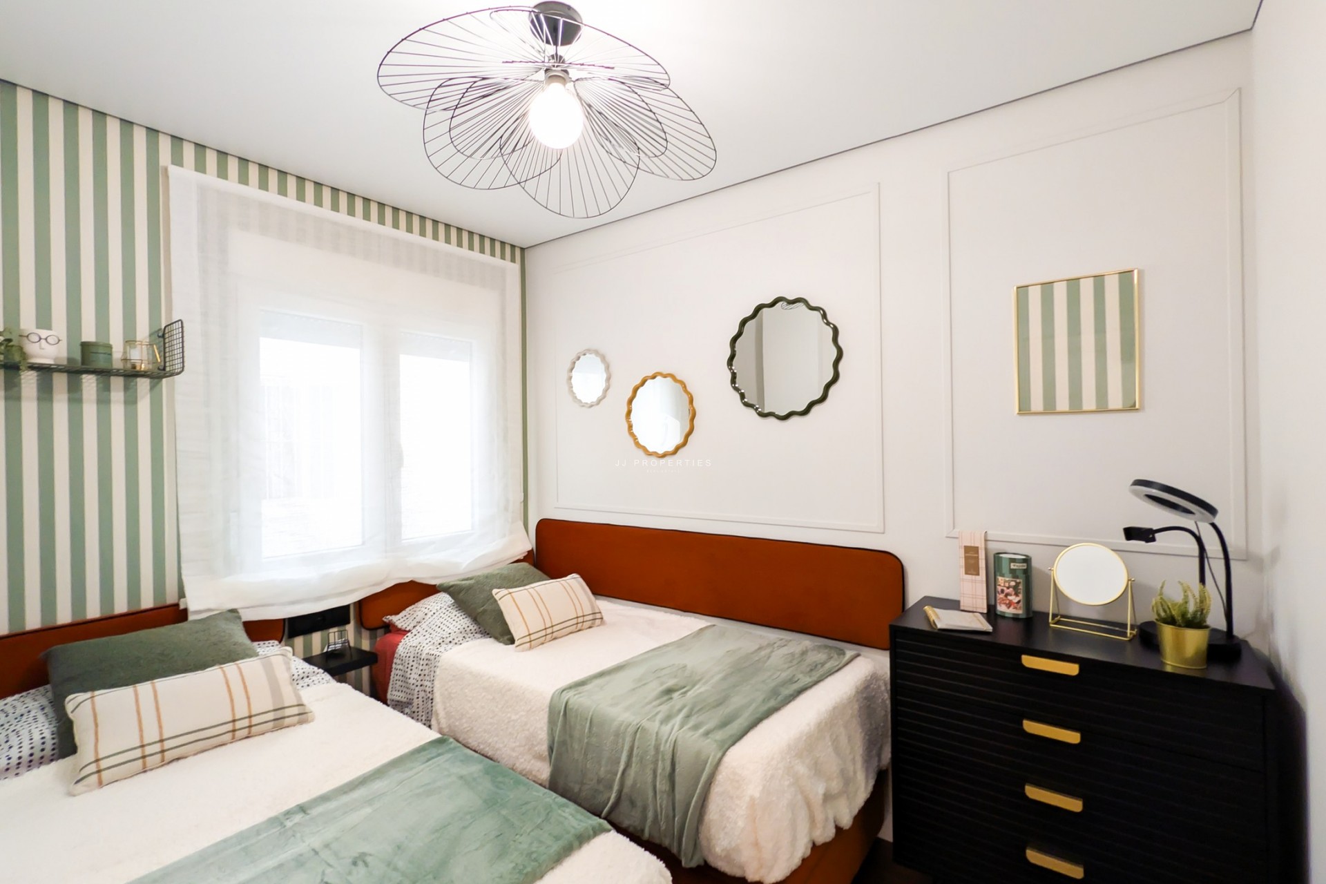 Resale - Apartment / flat -
Torrevieja - Costa Blanca