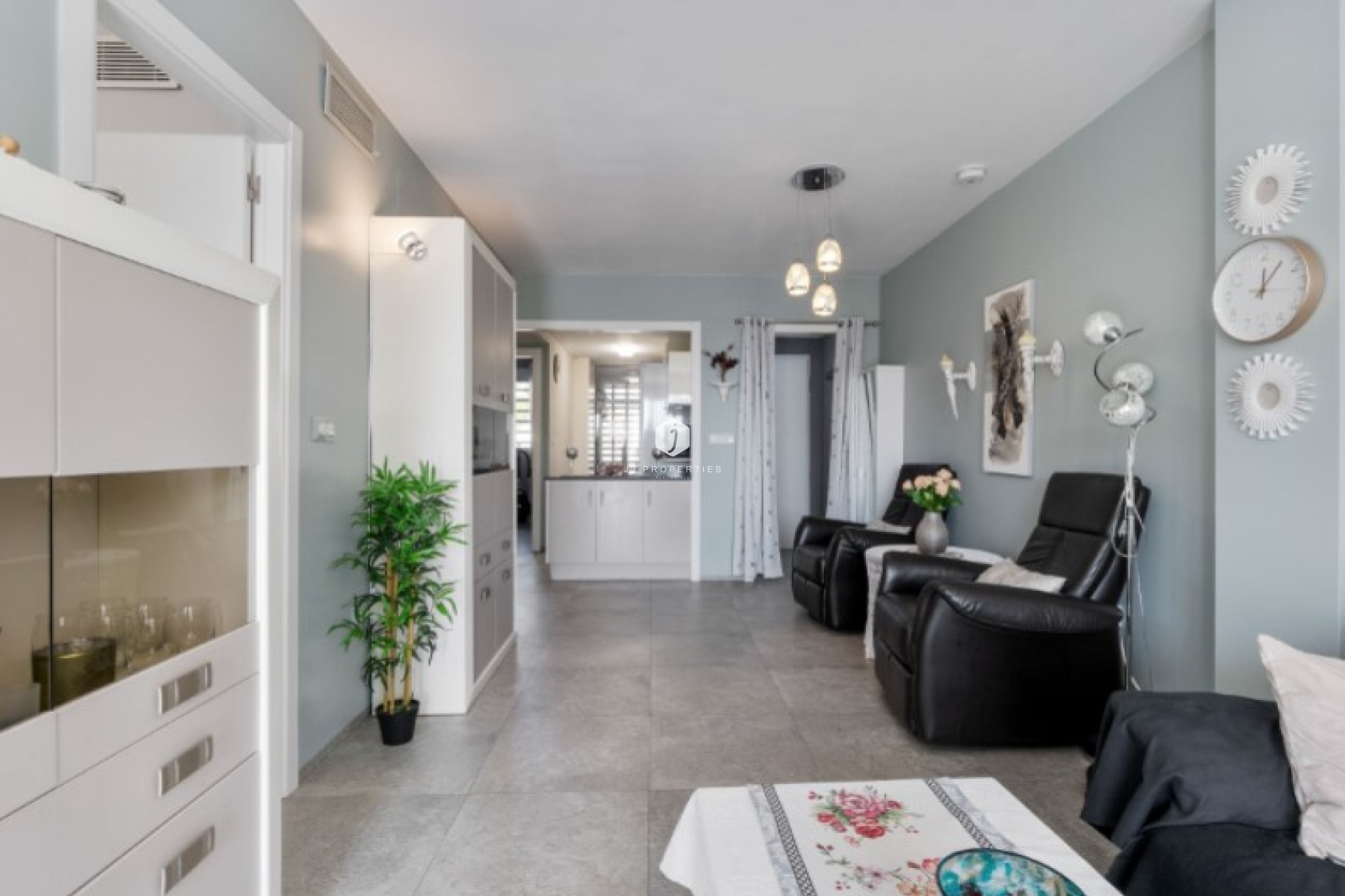 Resale - Apartment / flat -
Torrevieja - Costa Blanca