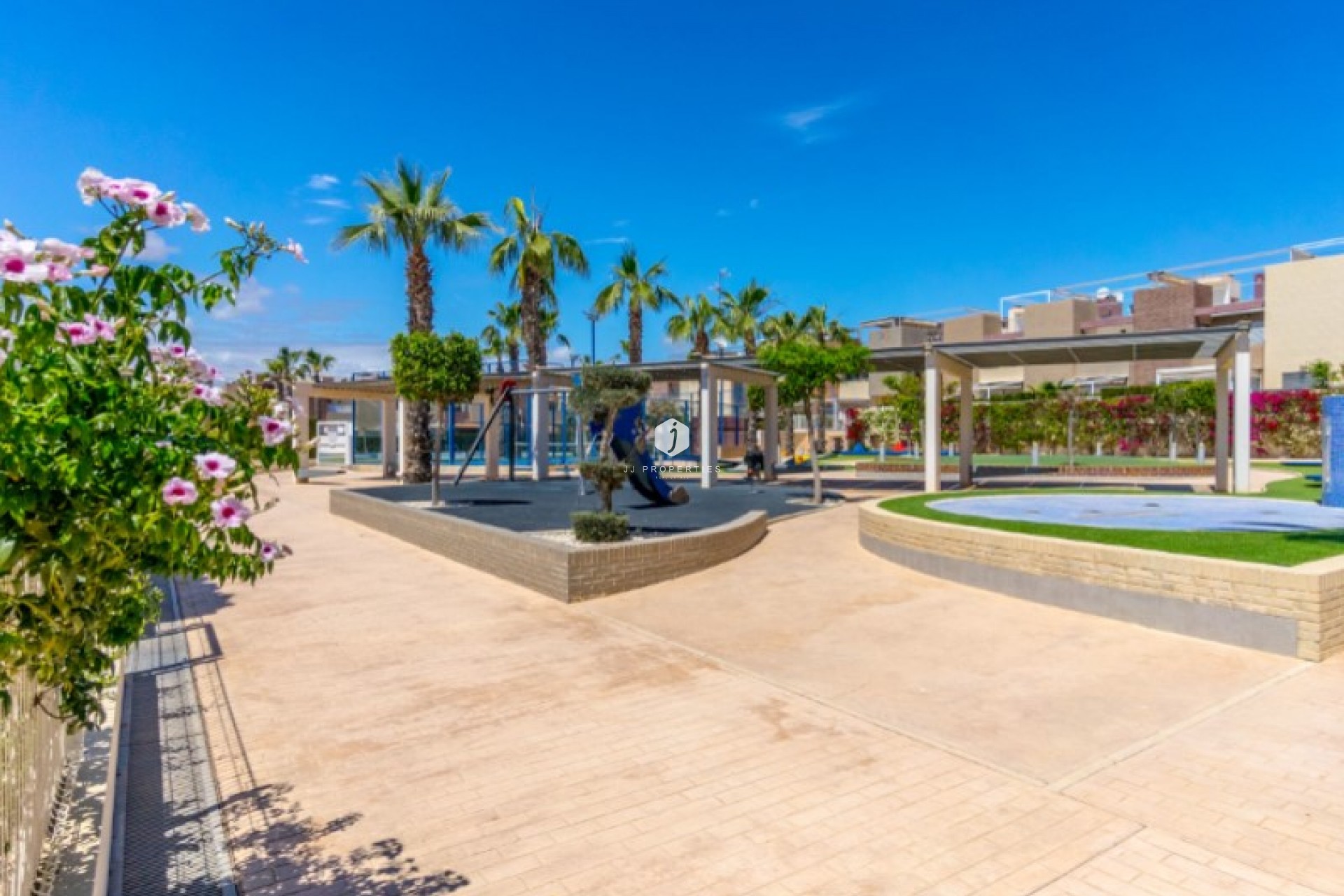 Resale - Apartment / flat -
Torrevieja - Costa Blanca