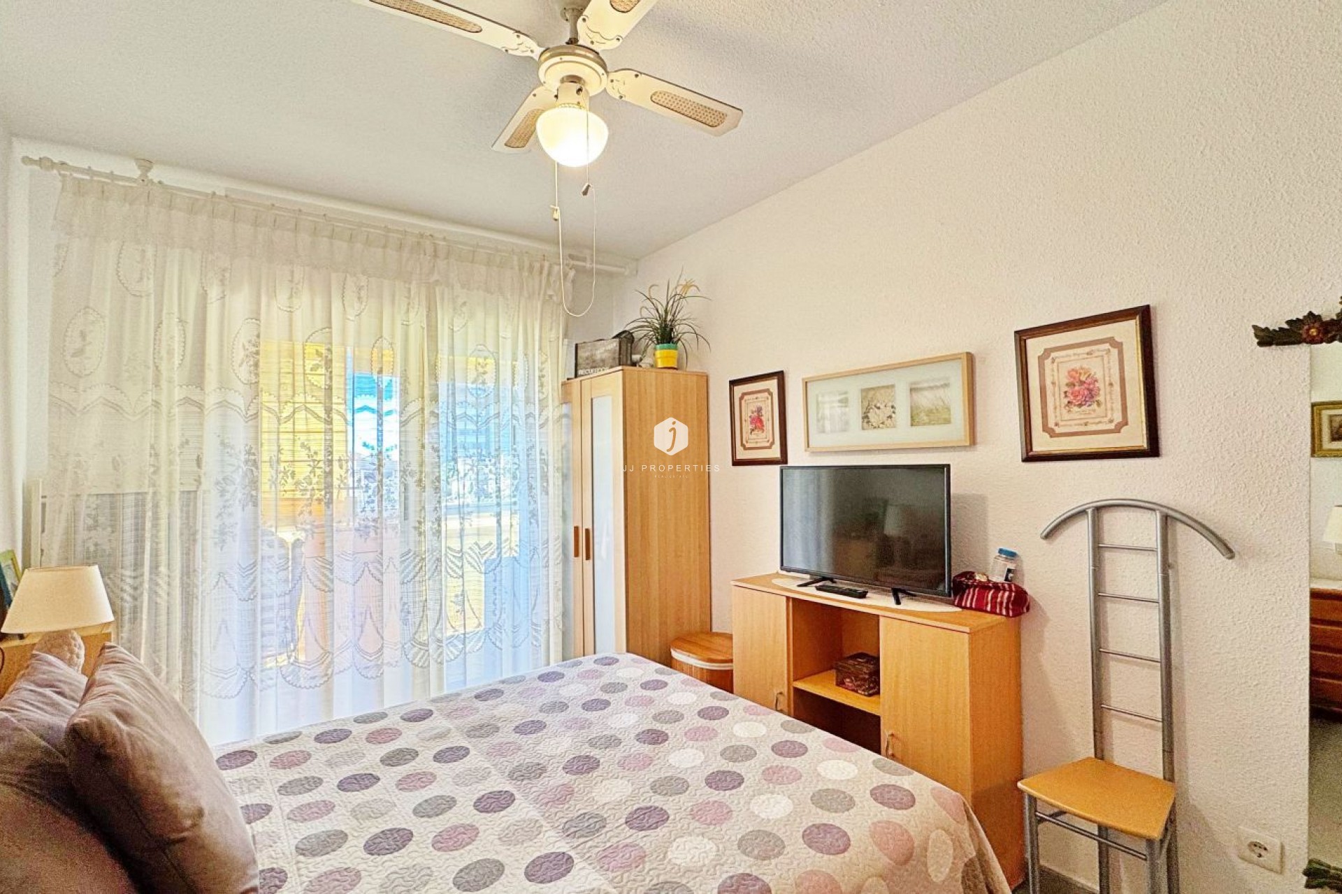 Resale - Apartment / flat -
Torrevieja - Costa Blanca