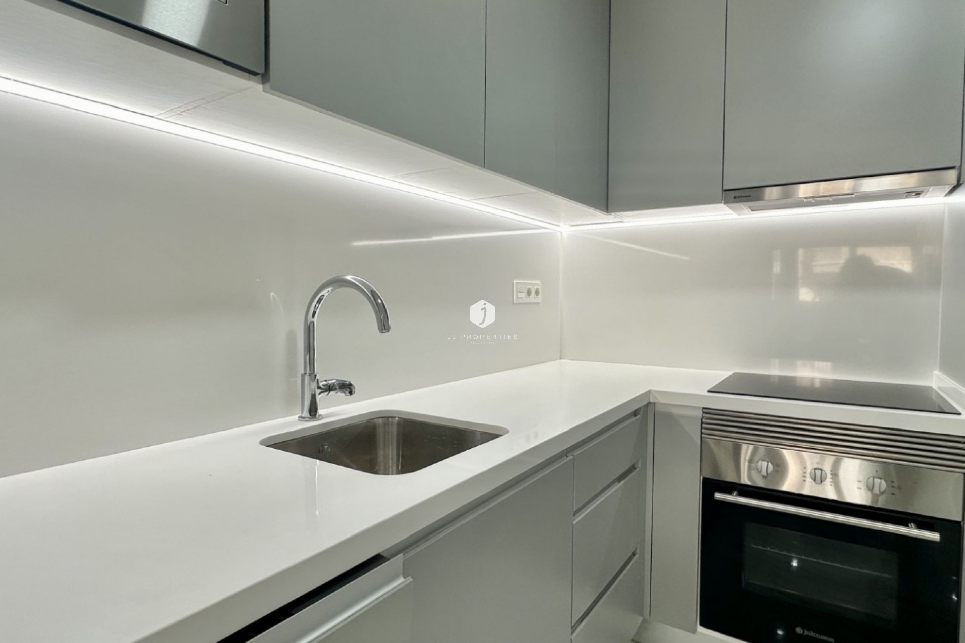 Resale - Apartment / flat -
Torrevieja - Costa Blanca