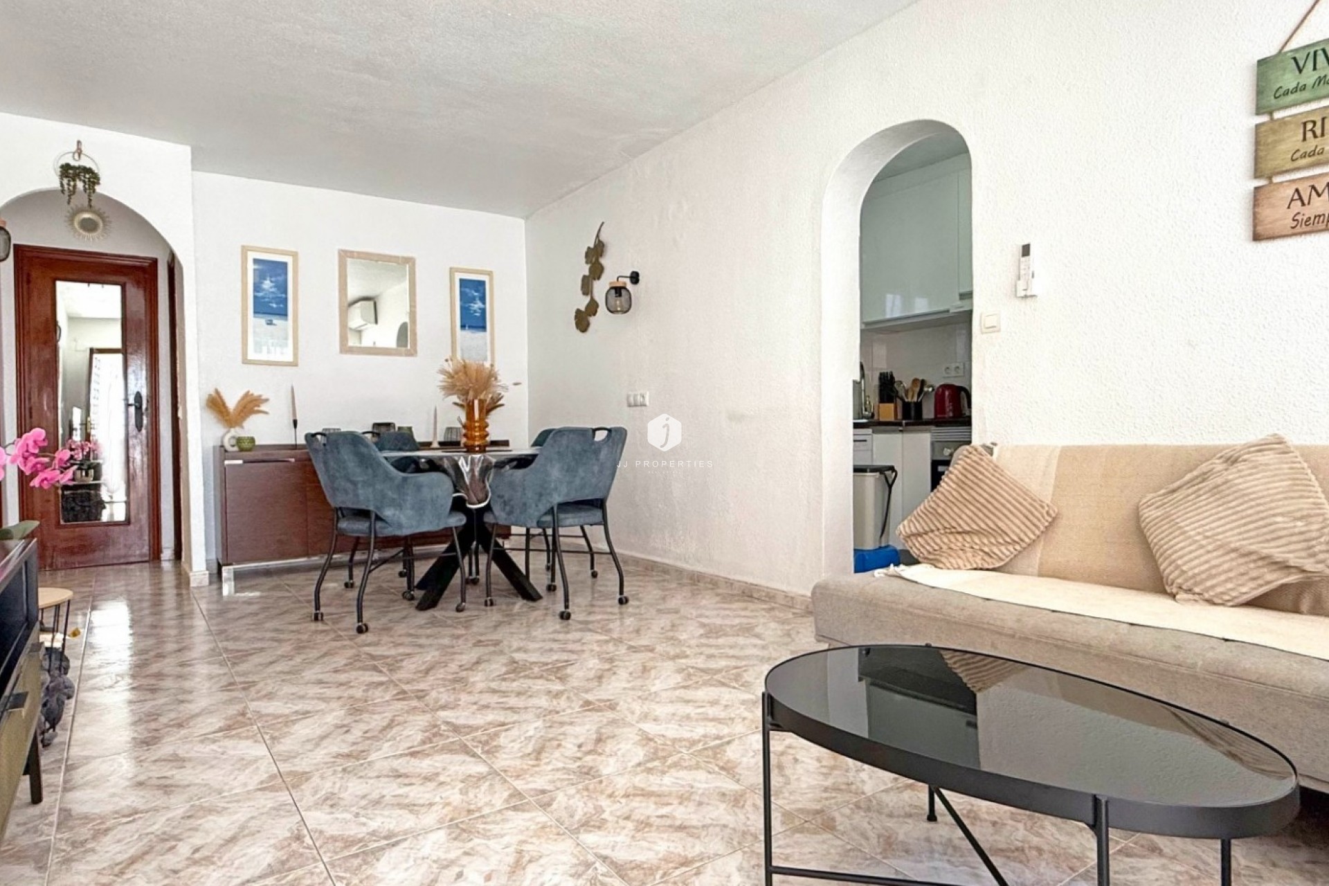 Resale - Apartment / flat -
Torrevieja - Costa Blanca