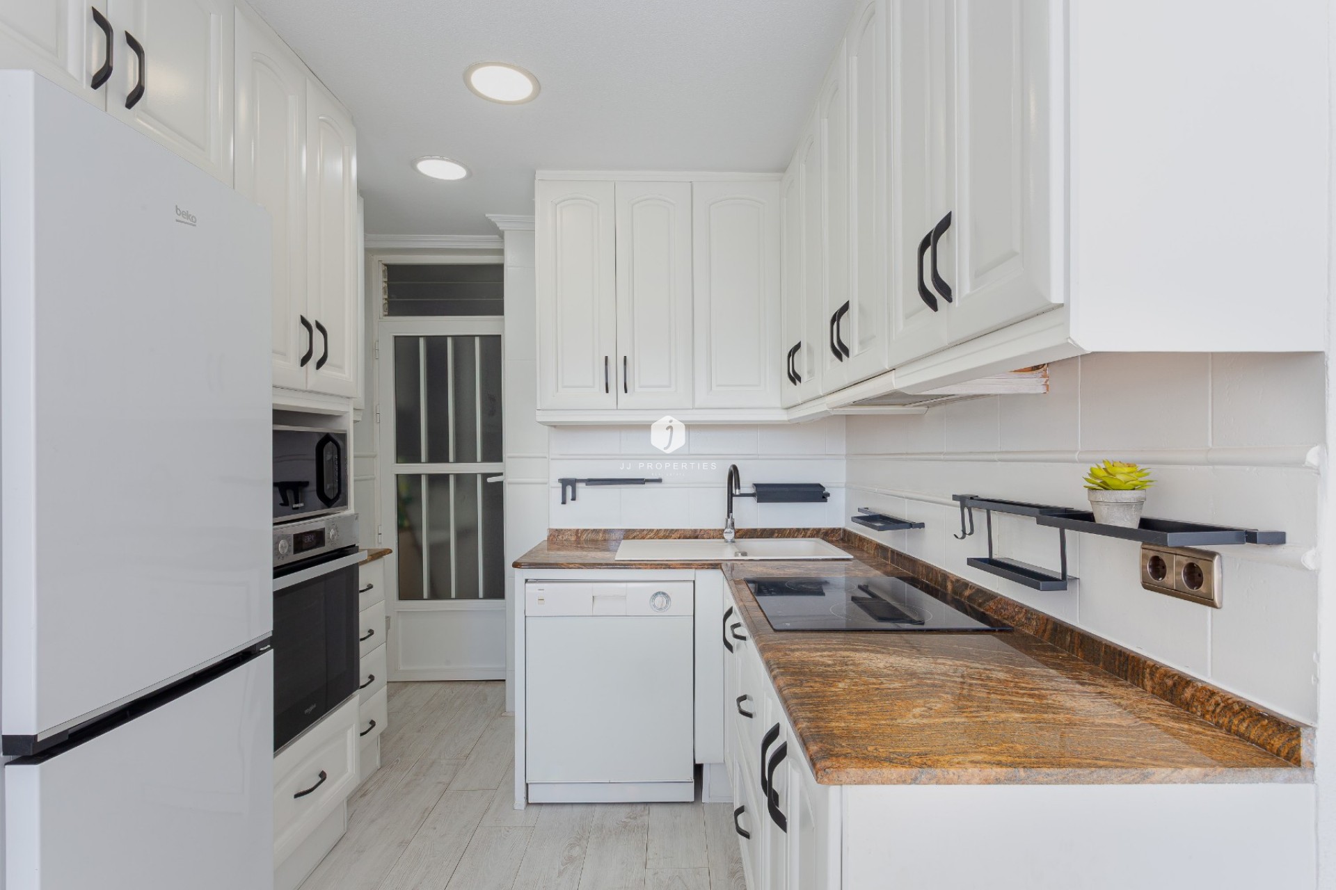 Resale - Apartment / flat -
Torrevieja - Costa Blanca