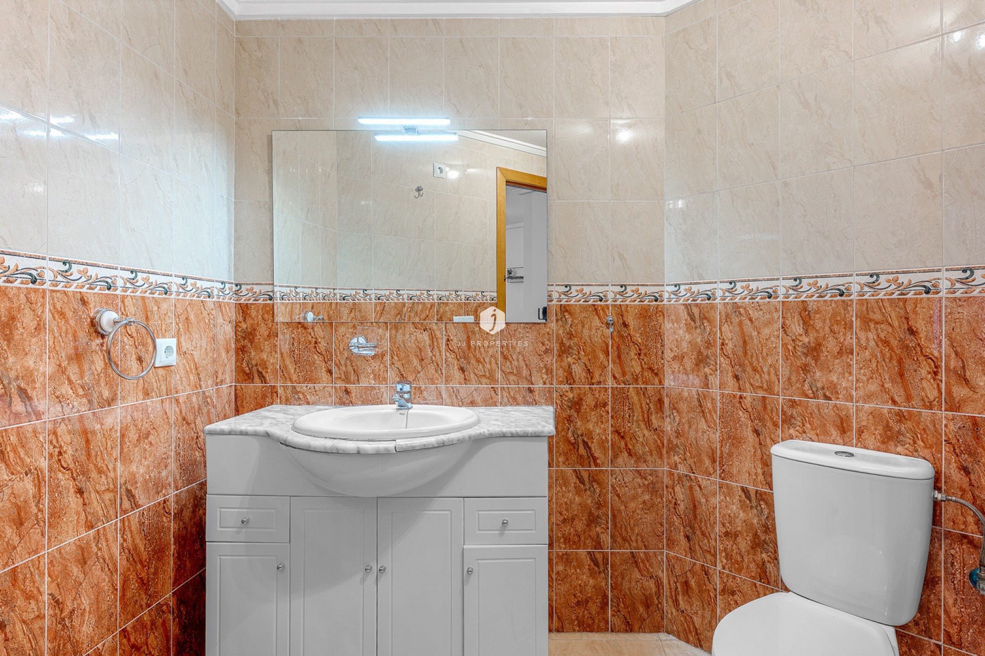 Resale - Apartment / flat -
Torrevieja - Costa Blanca