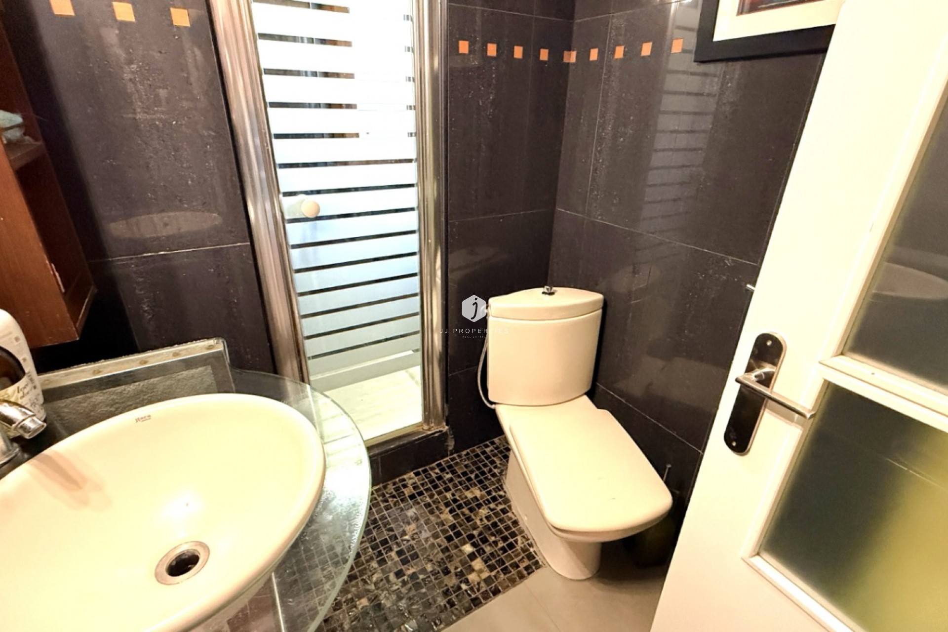 Resale - Apartment / flat -
Torrevieja - Costa Blanca