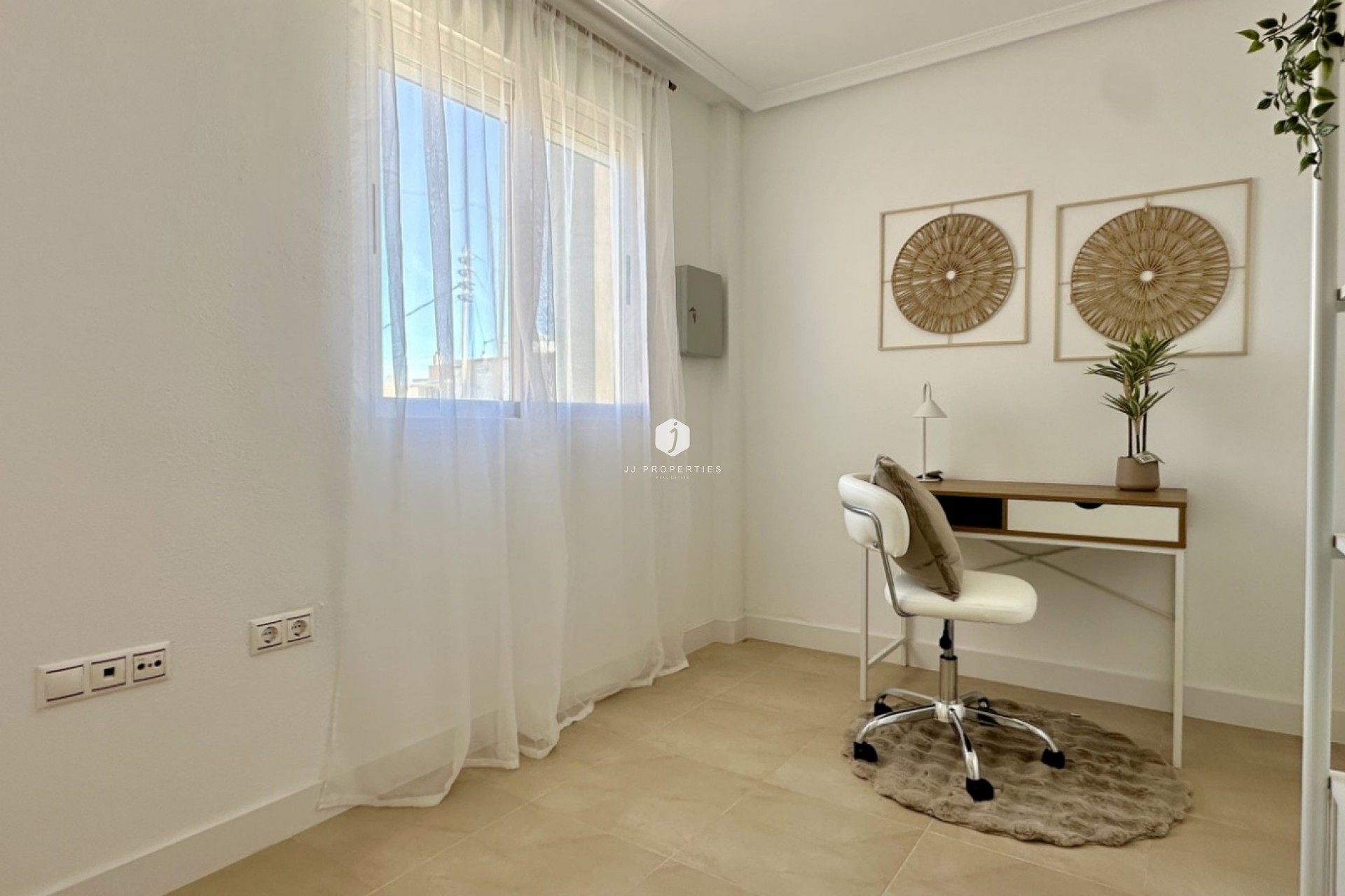 Resale - Apartment / flat -
Torrevieja - Costa Blanca