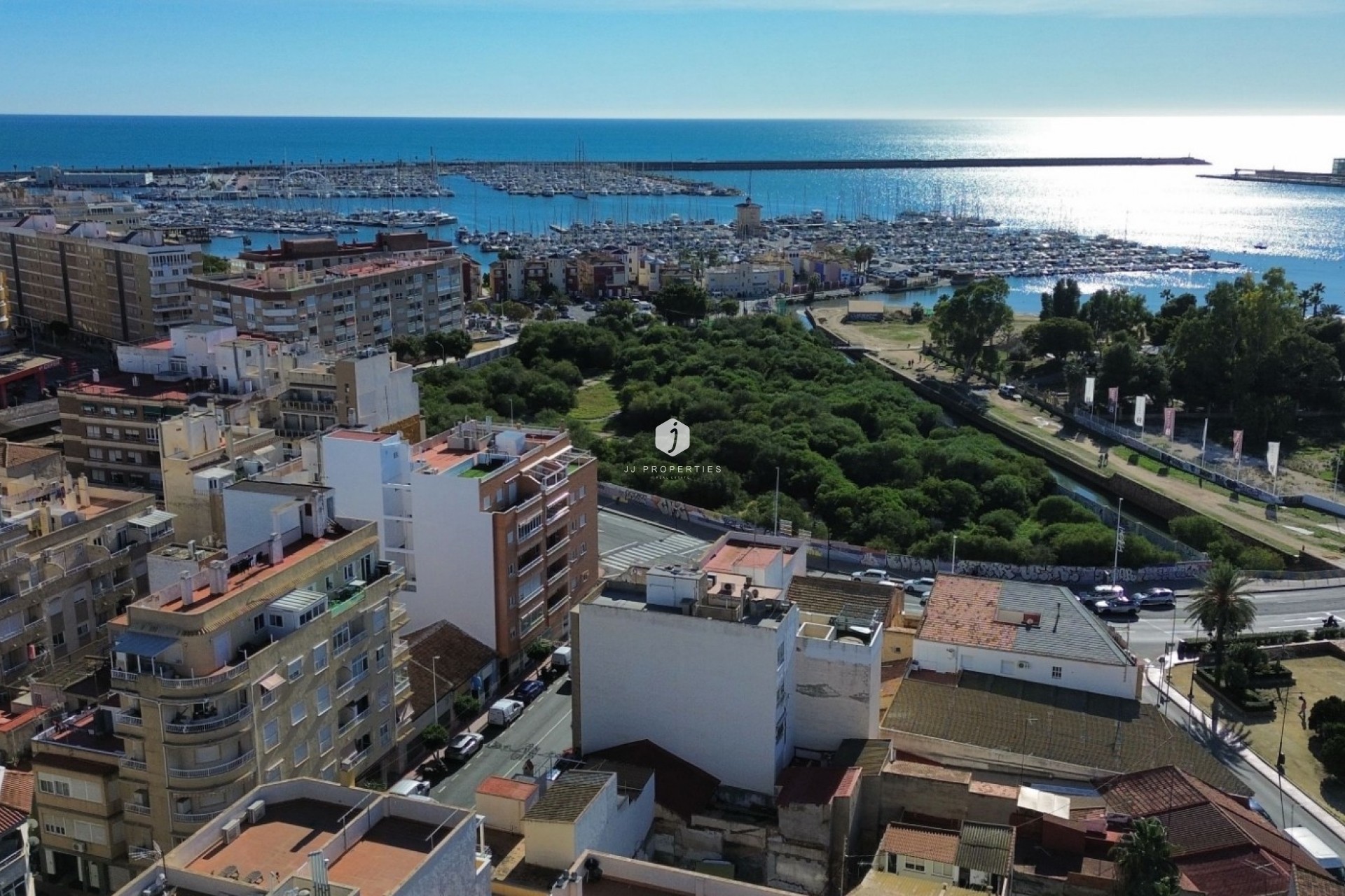 Resale - Apartment / flat -
Torrevieja - Costa Blanca