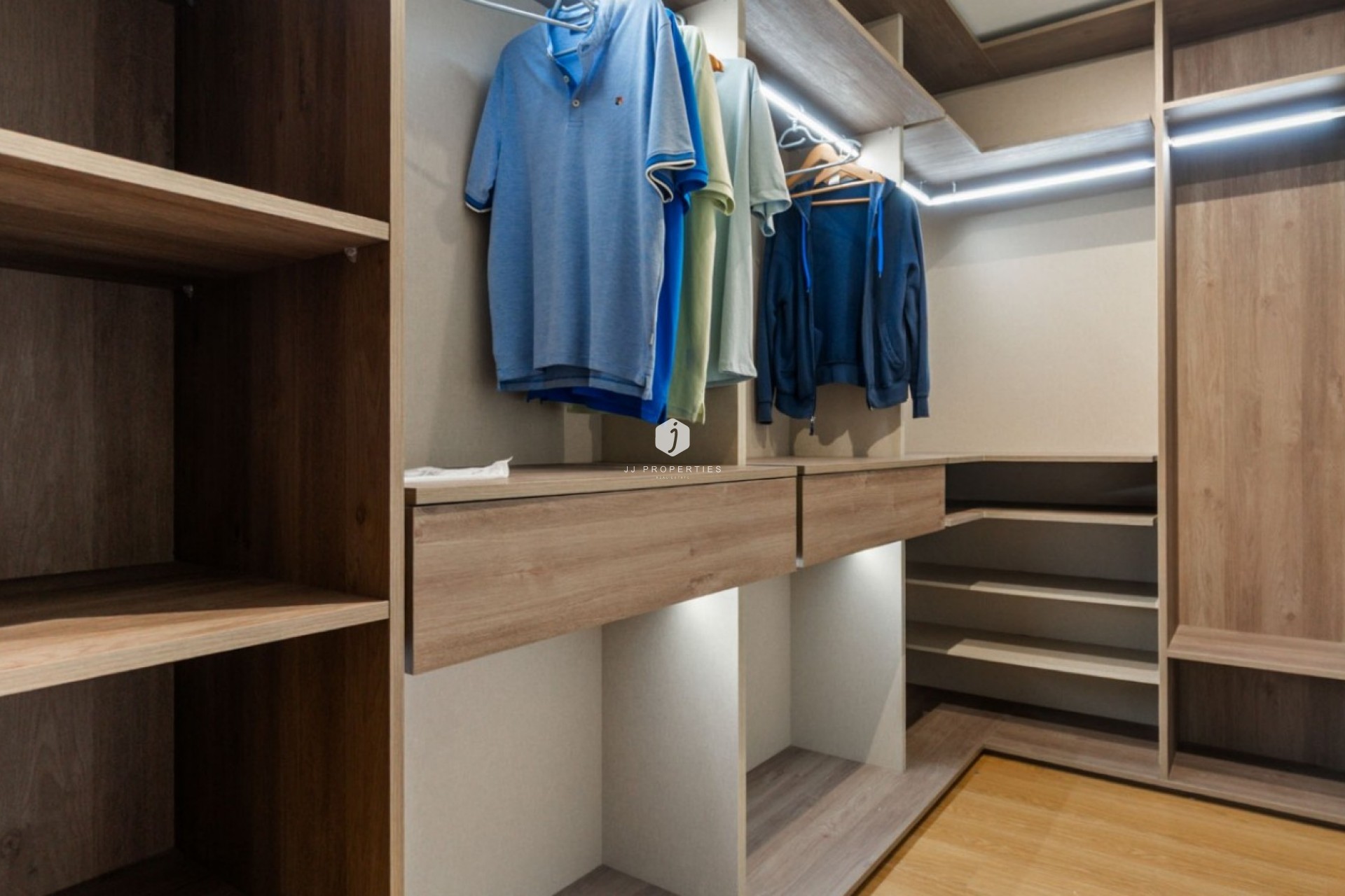 Resale - Apartment / flat -
Torrevieja - Costa Blanca