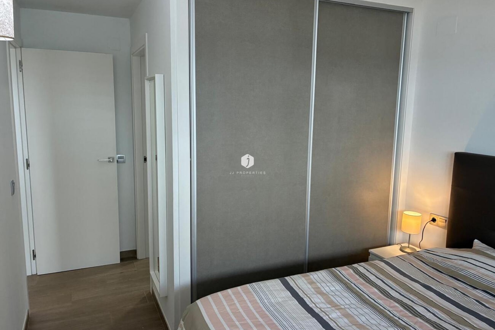 Resale - Apartment / flat -
Torrevieja - Costa Blanca