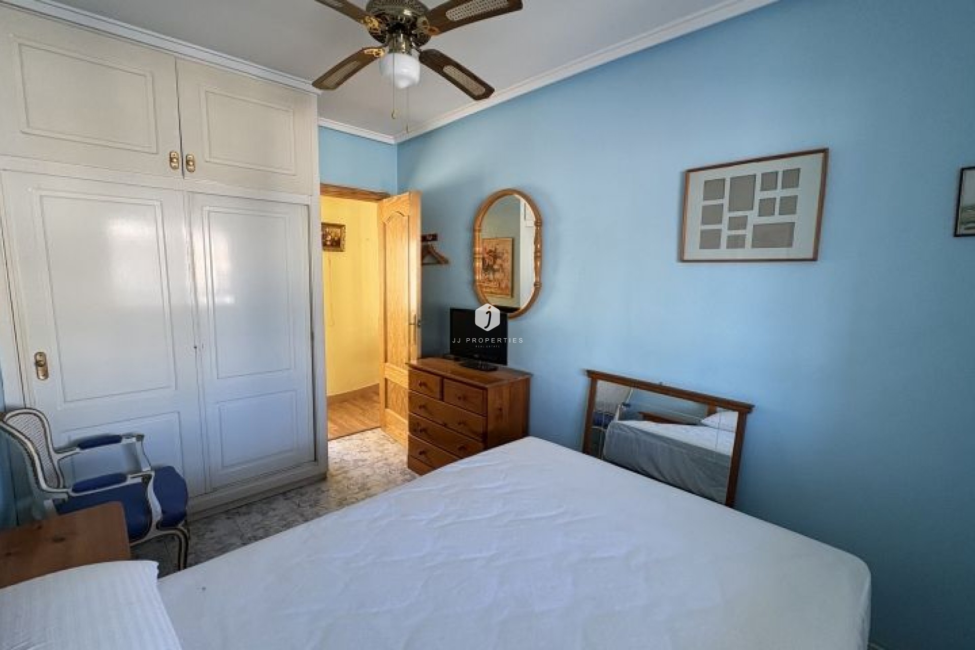 Resale - Apartment / flat -
Torrevieja - Costa Blanca